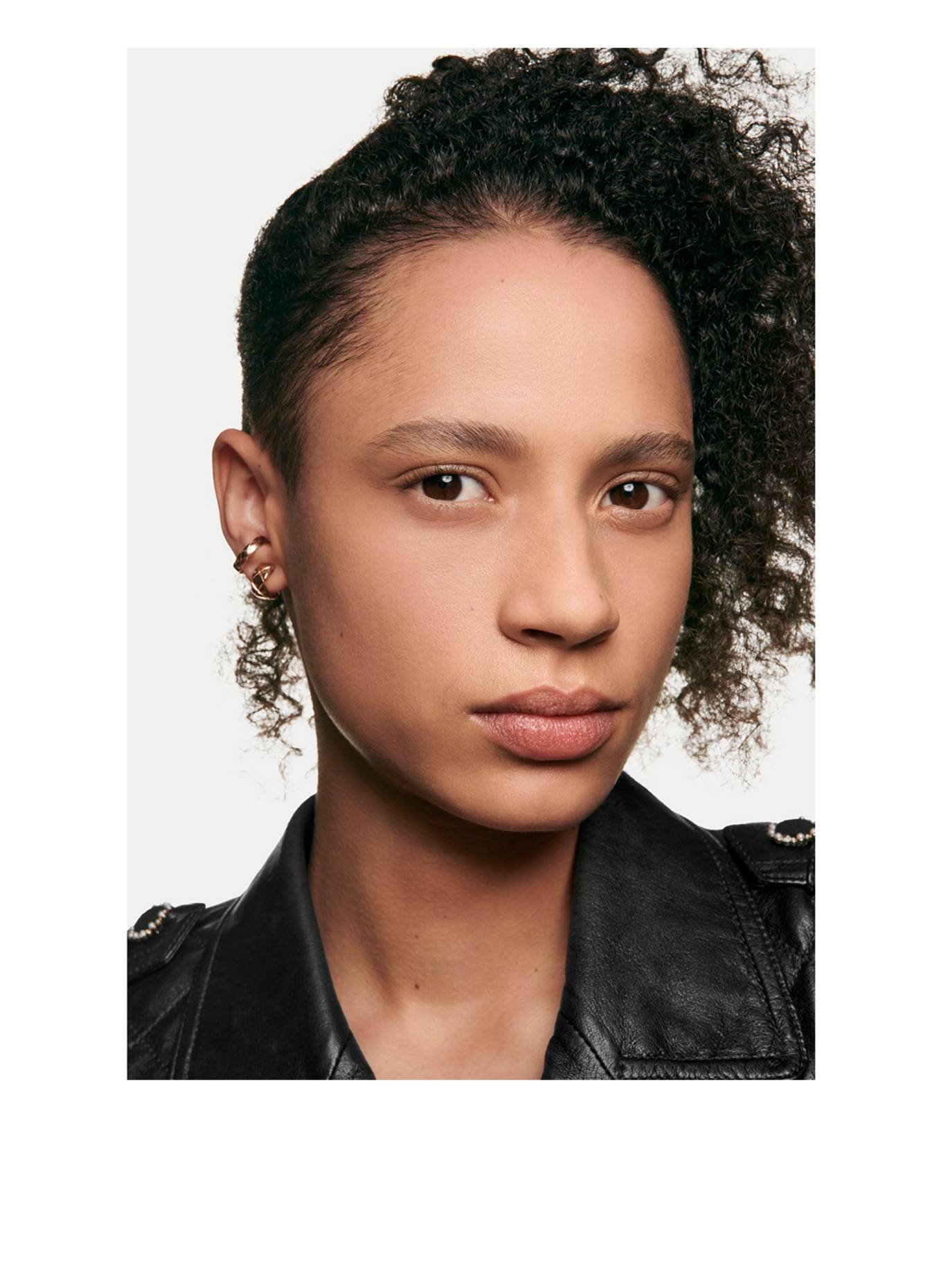 CHANEL LES BEIGES: B50