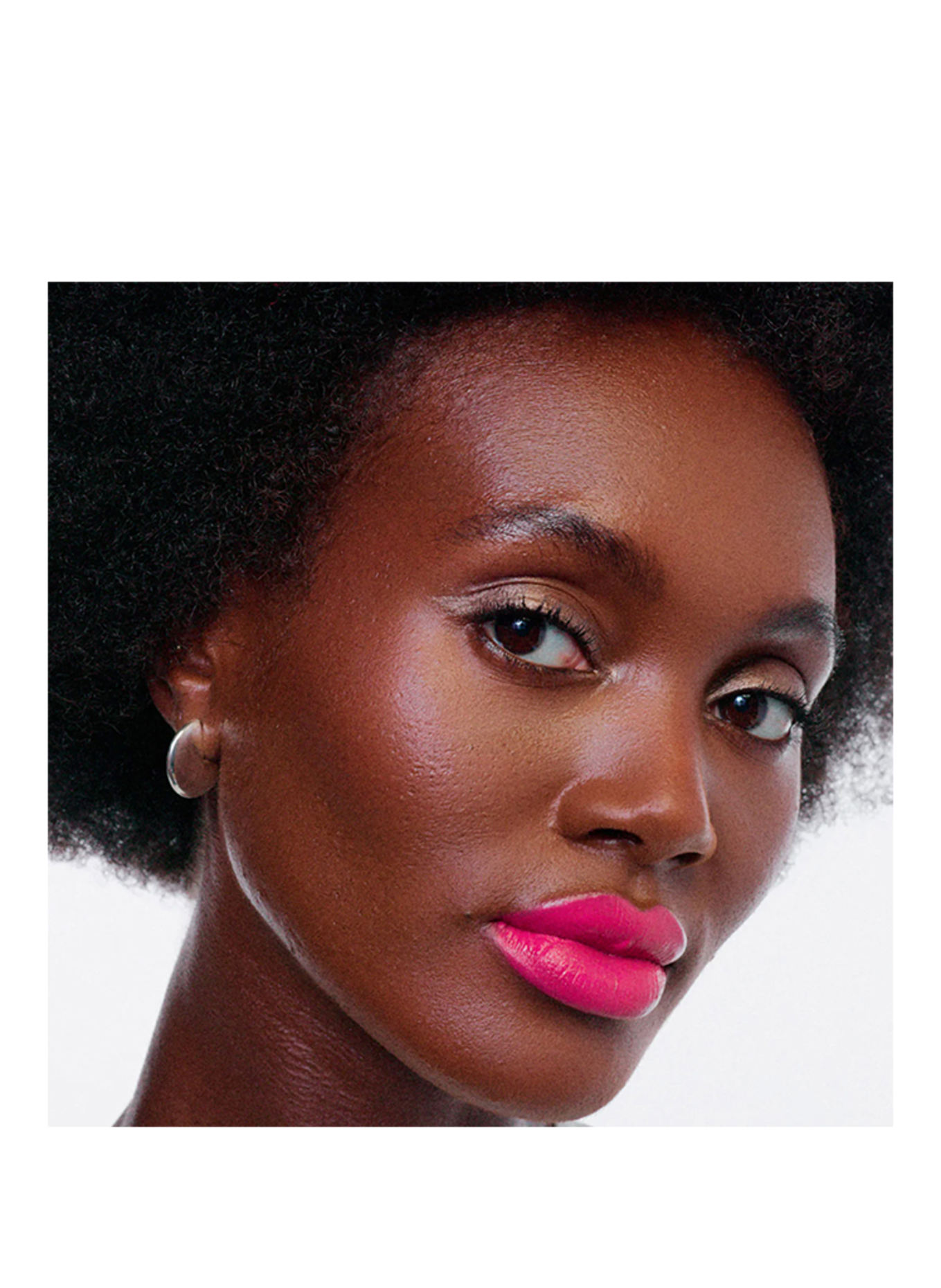 ZOEVA POUT PERFECT LIPSTICK PENCIL: OLIVIA