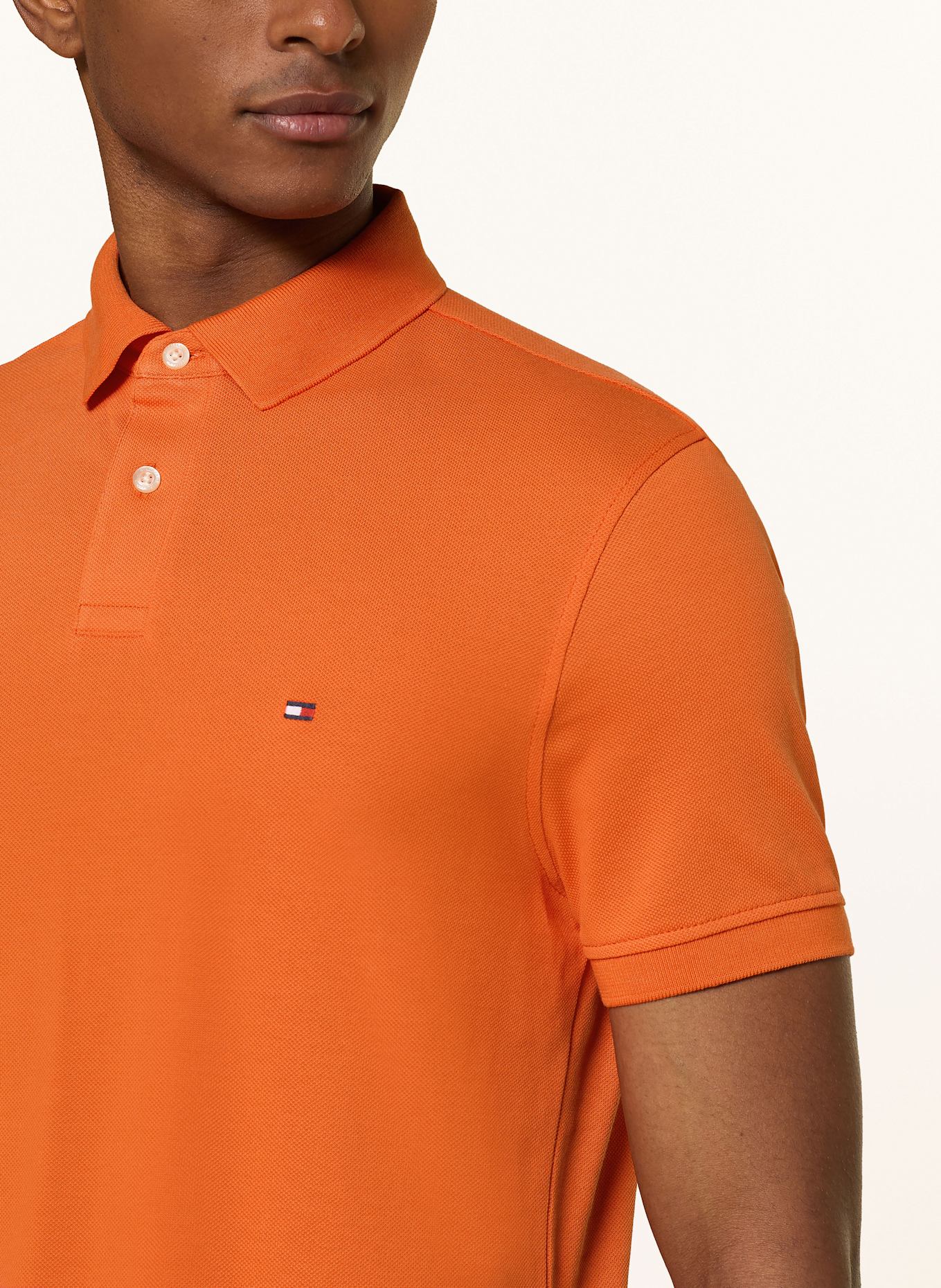 TOMMY HILFIGER Piqué polo shirt regular fit: ORANGE