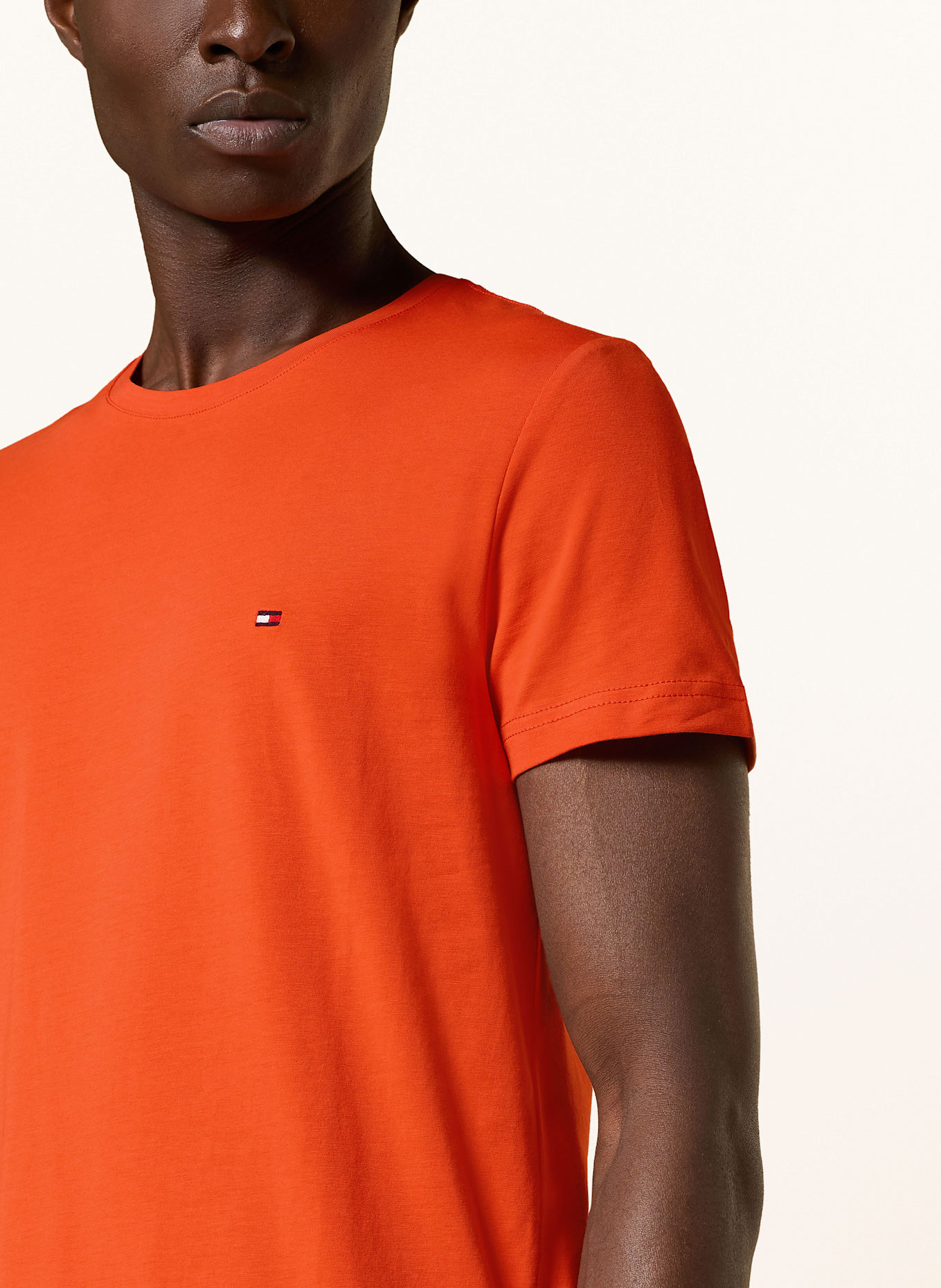 TOMMY HILFIGER T-Shirt: ORANGE