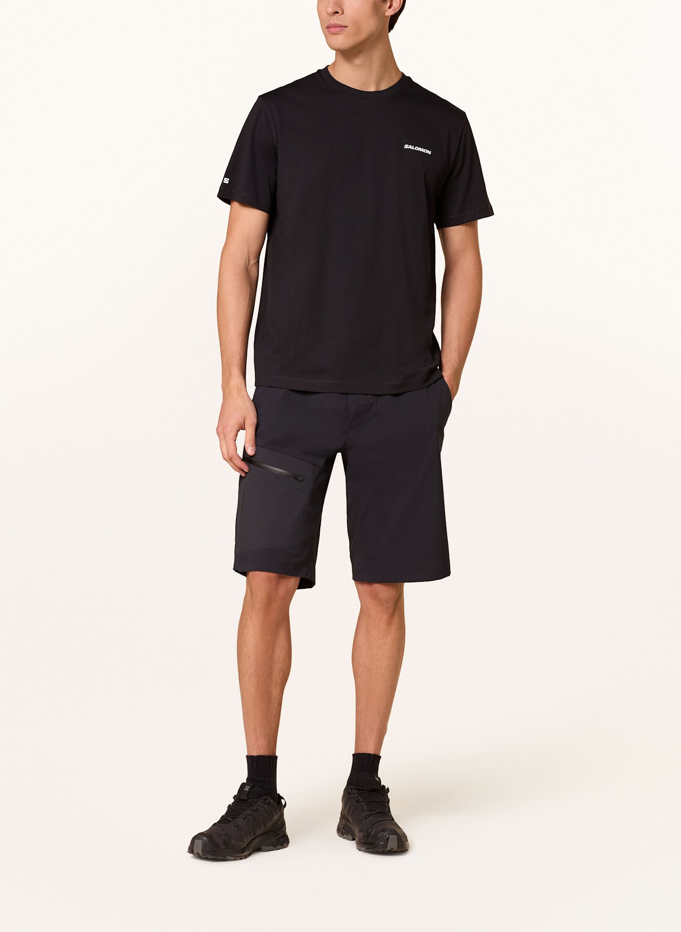 SALOMON T-Shirt CHEST LOGO: SCHWARZ