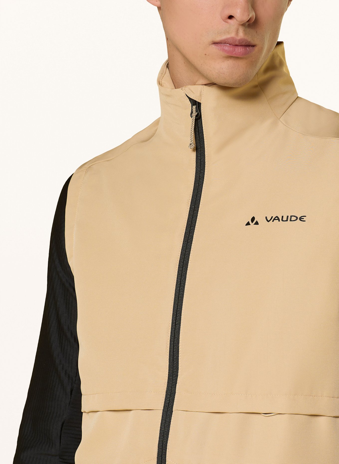 VAUDE NEYLAND functional vest: LIGHT BROWN