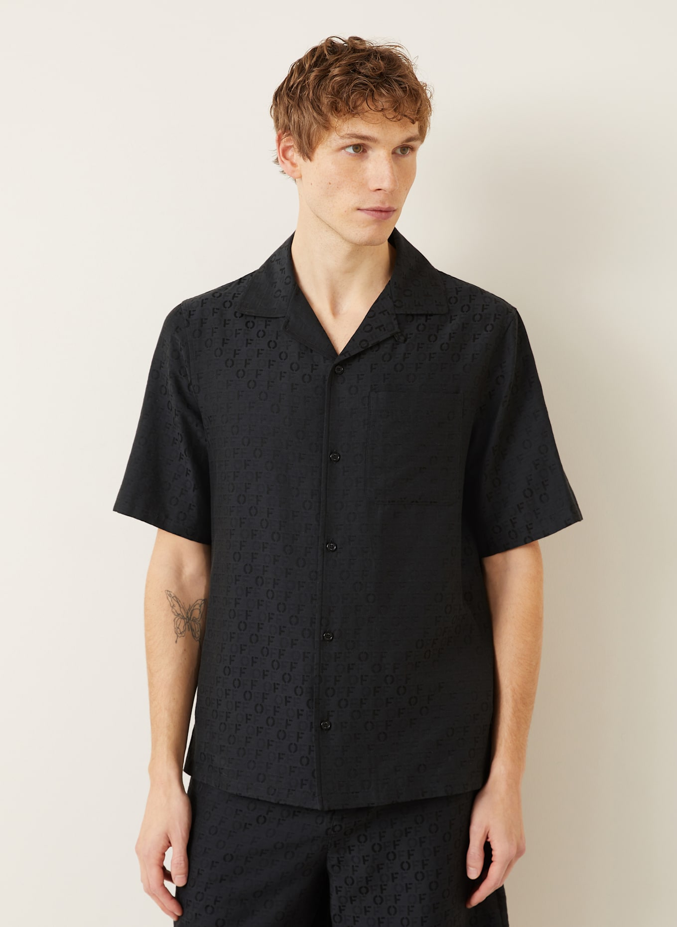 Off-White Resorthemd Regular Fit mit Seide: SCHWARZ