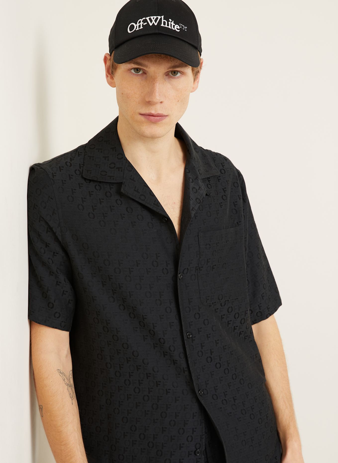 Off-White Resorthemd Regular Fit mit Seide: SCHWARZ