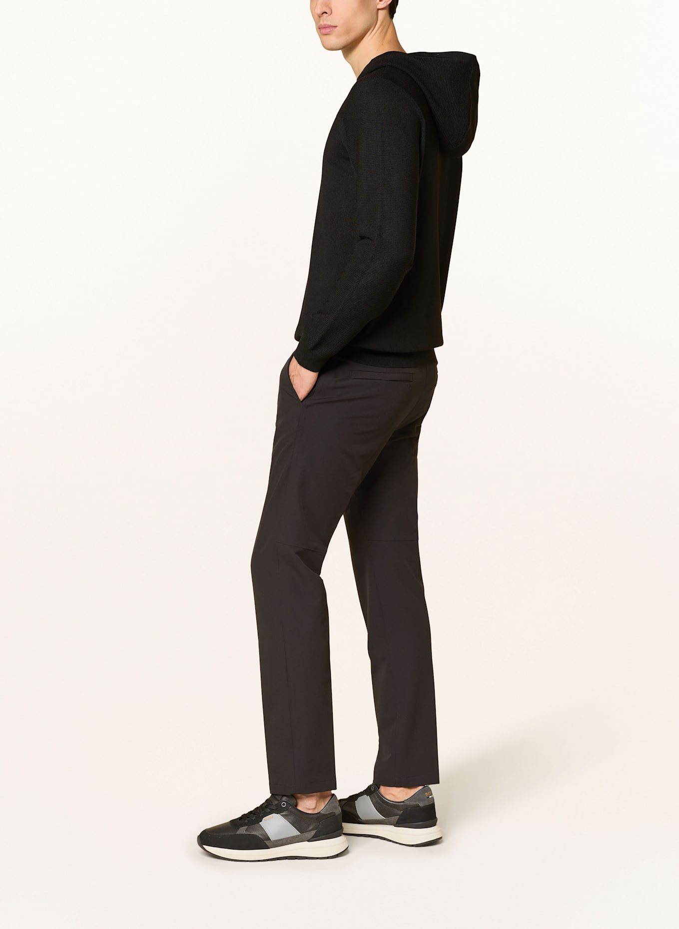 BOSS Strick-Hoodie MOMENTUM: SCHWARZ