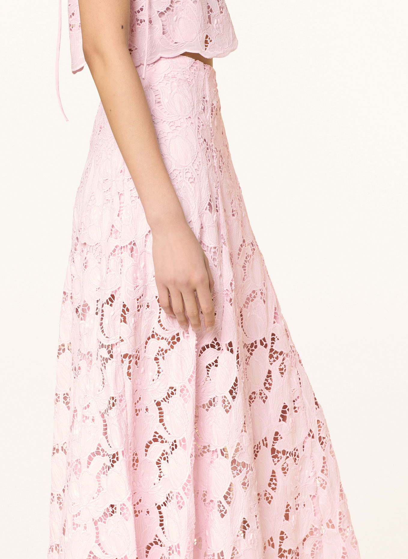 MRS & HUGS Spitzenrock: HELLROSA