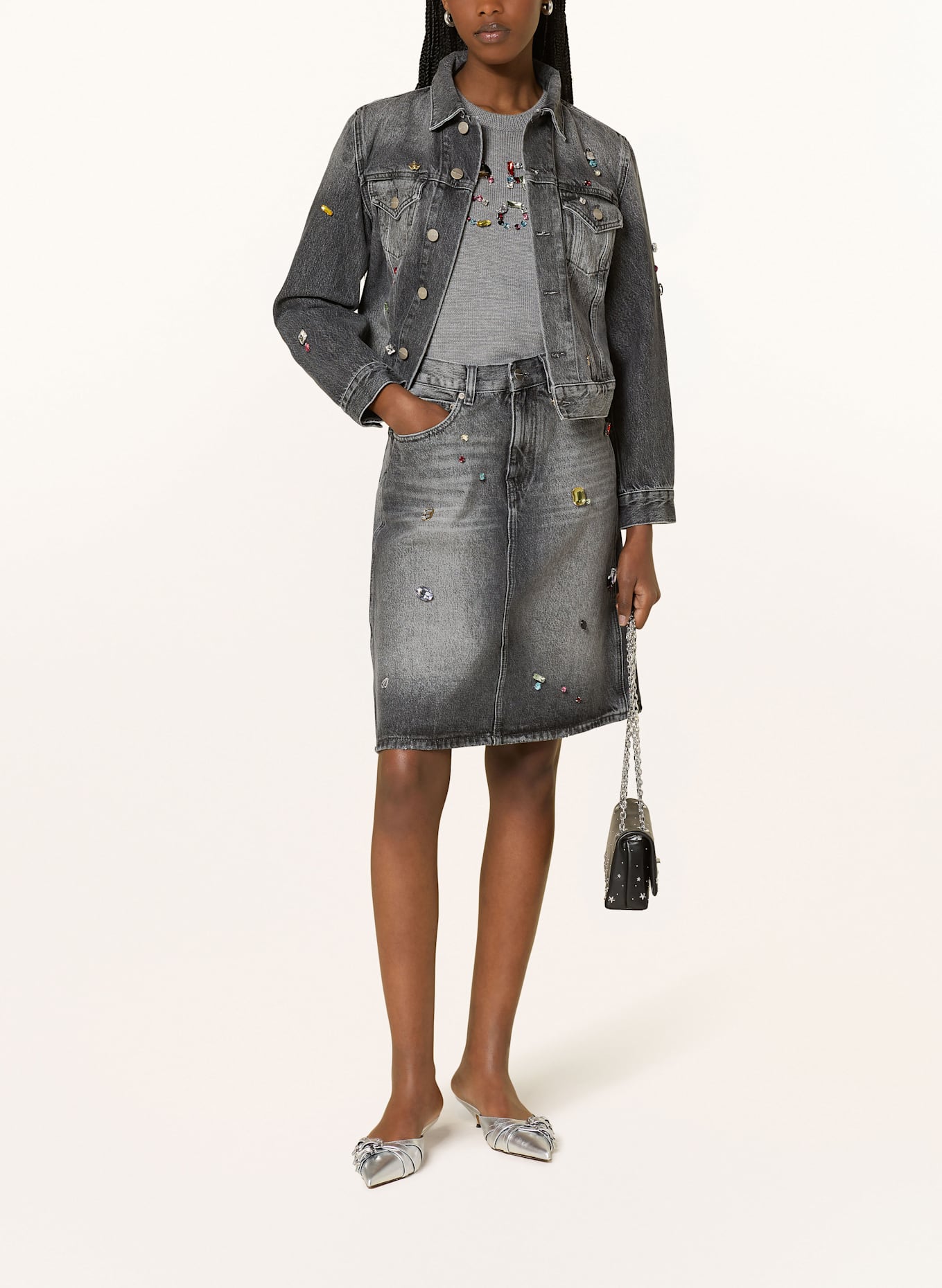 MARC JACOBS Jeansrock mit Schmucksteinen: 011 BLEACHED BLACK