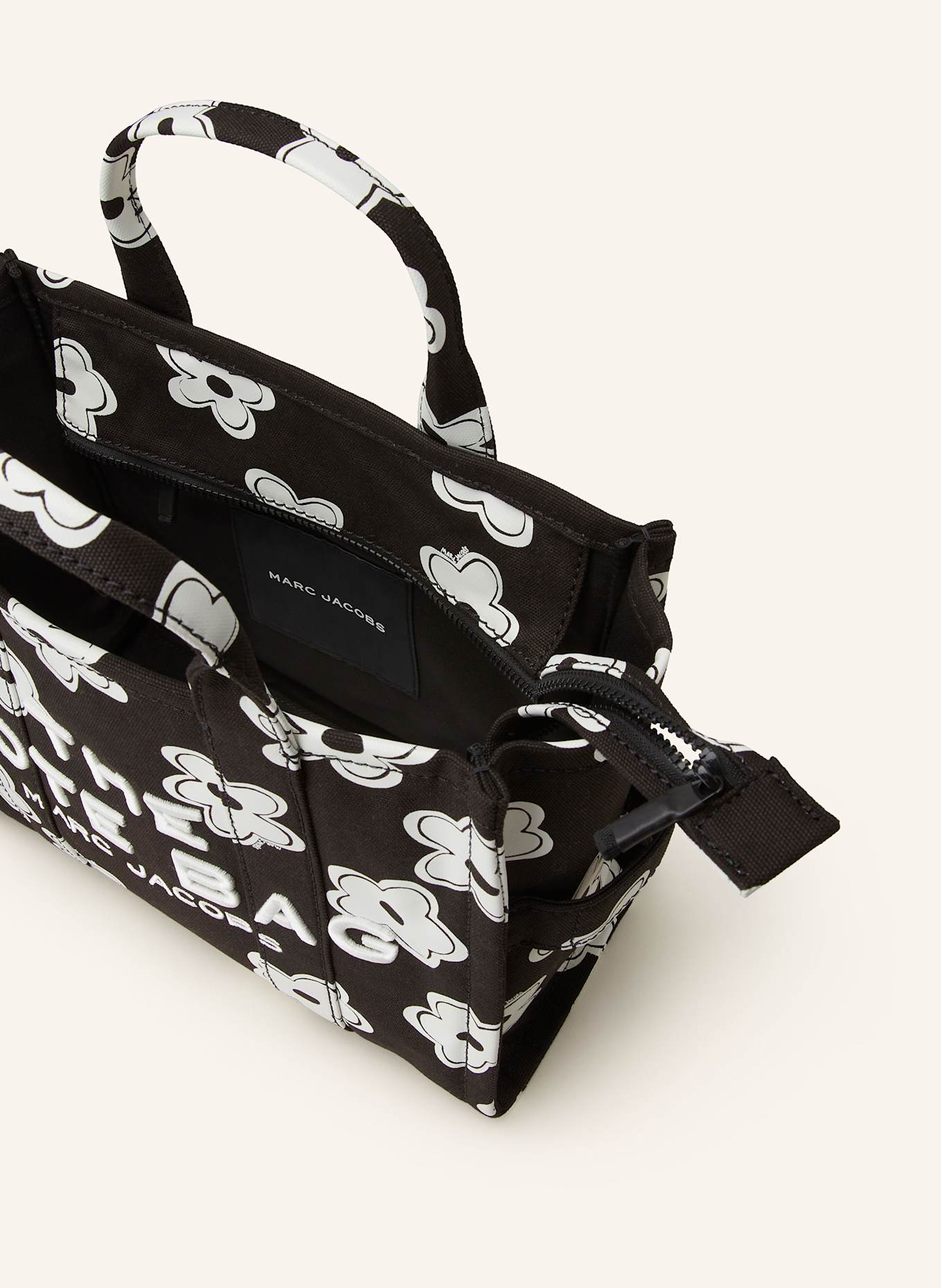 MARC JACOBS Shopper THE MEDIUM TOTE BAG in black/ white