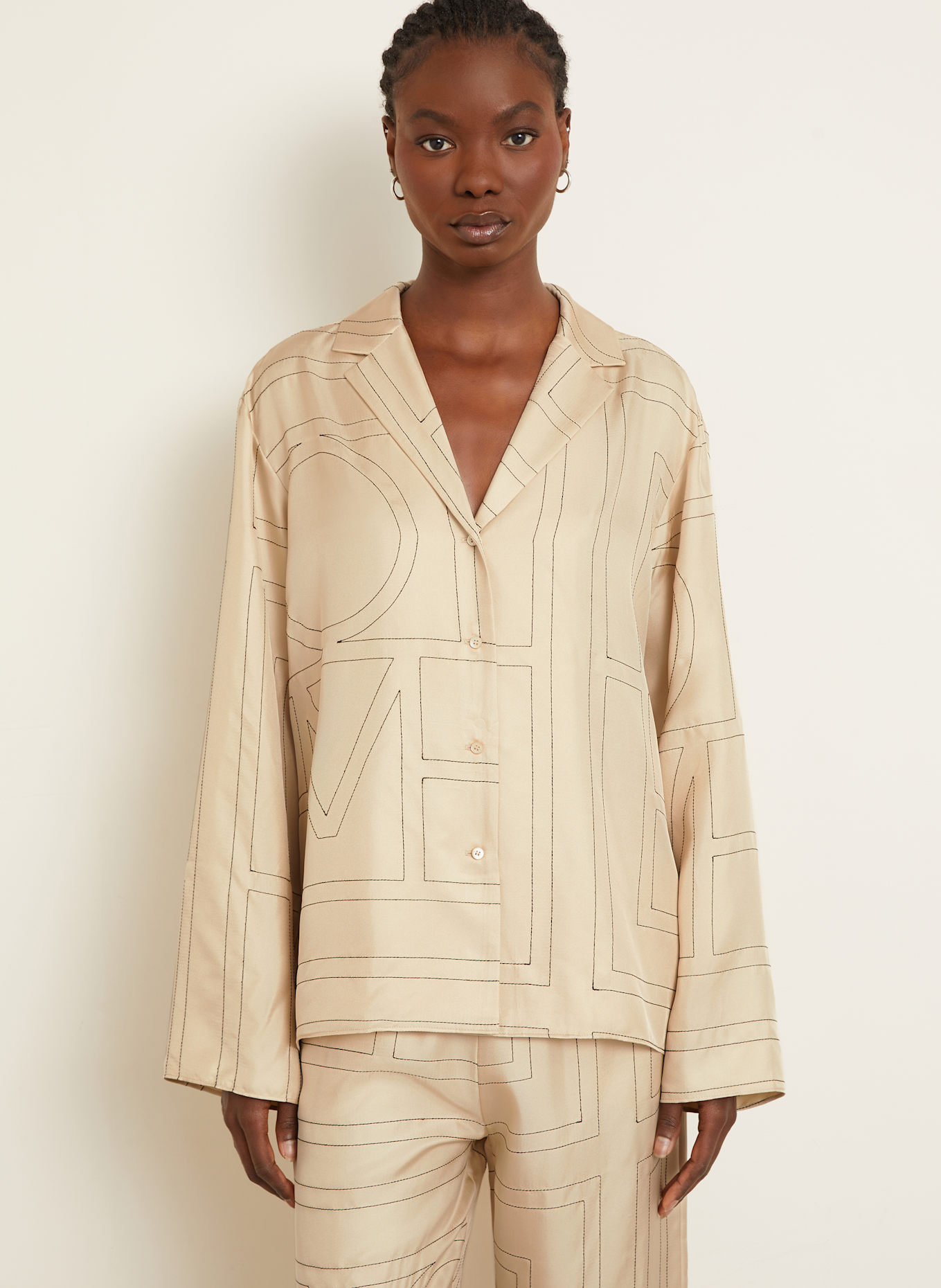 TOTEME Seidenbluse: BEIGE / SCHWARZ