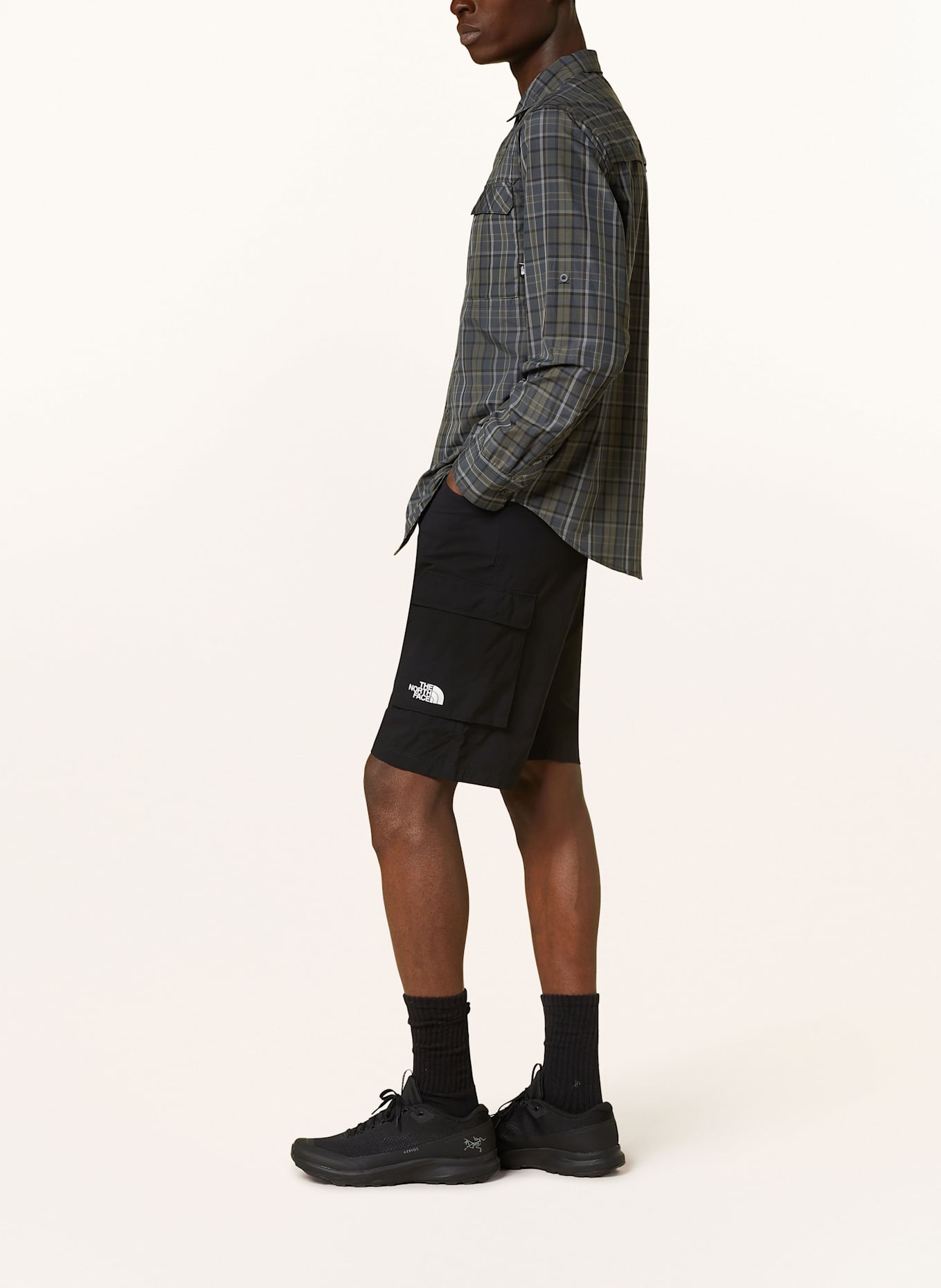 THE NORTH FACE Trekkingshorts EXPLORATION CARGO: SCHWARZ