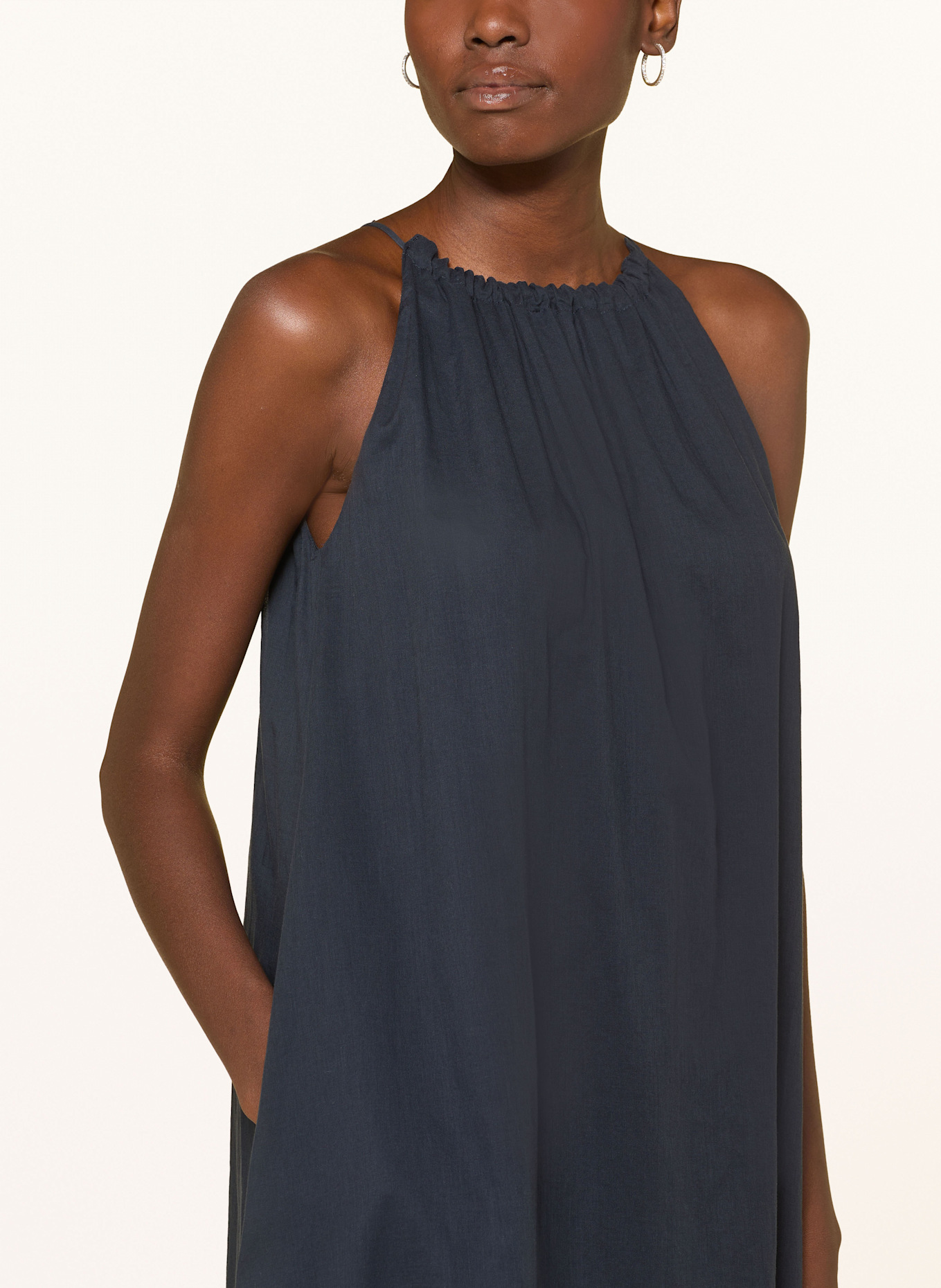 PESERICO Kleid mit Schmuckperlen: DUNKELBLAU