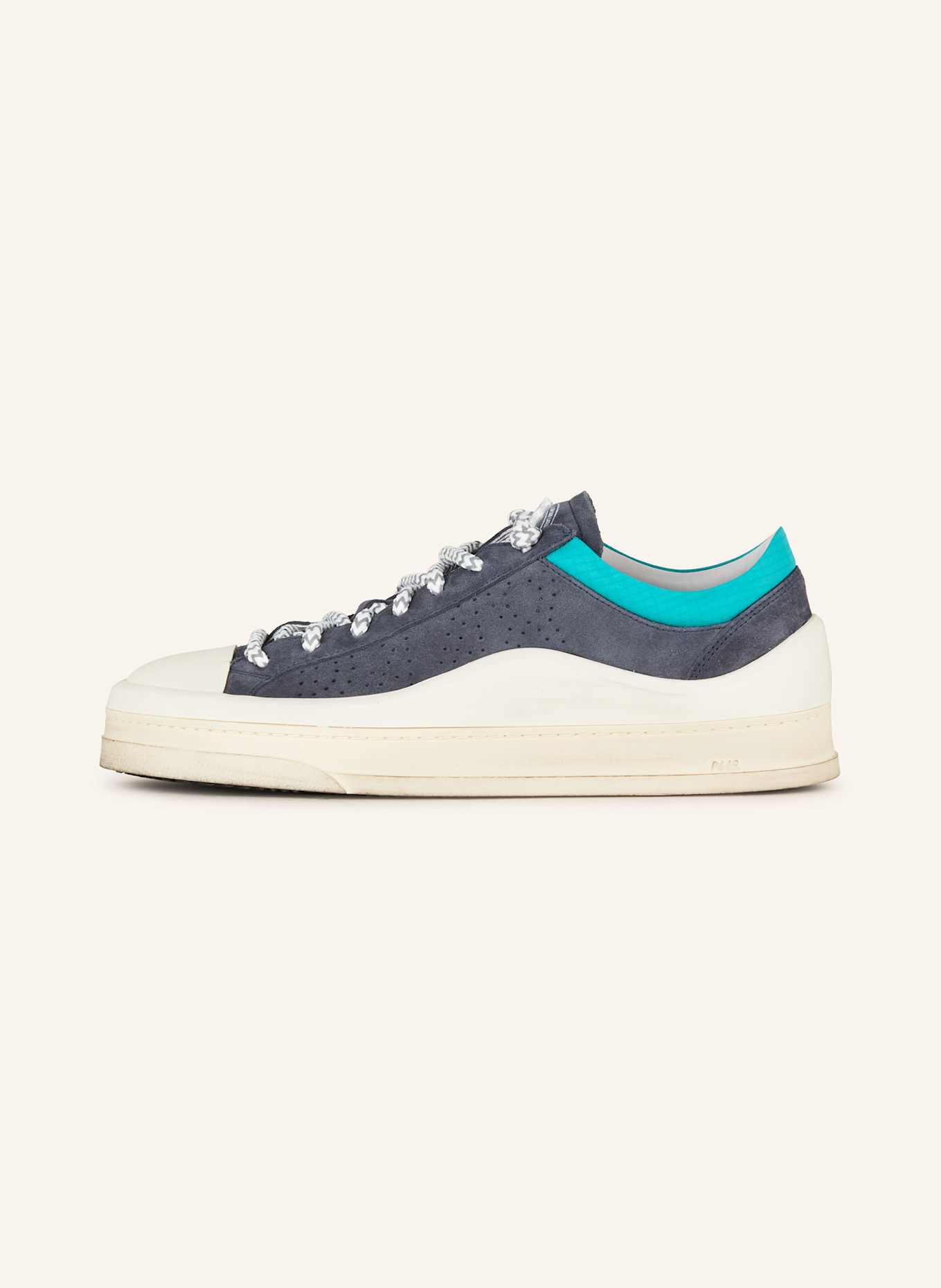 P448 Sneaker RAIL LOW: DONKERBLAUW / CRÈME
