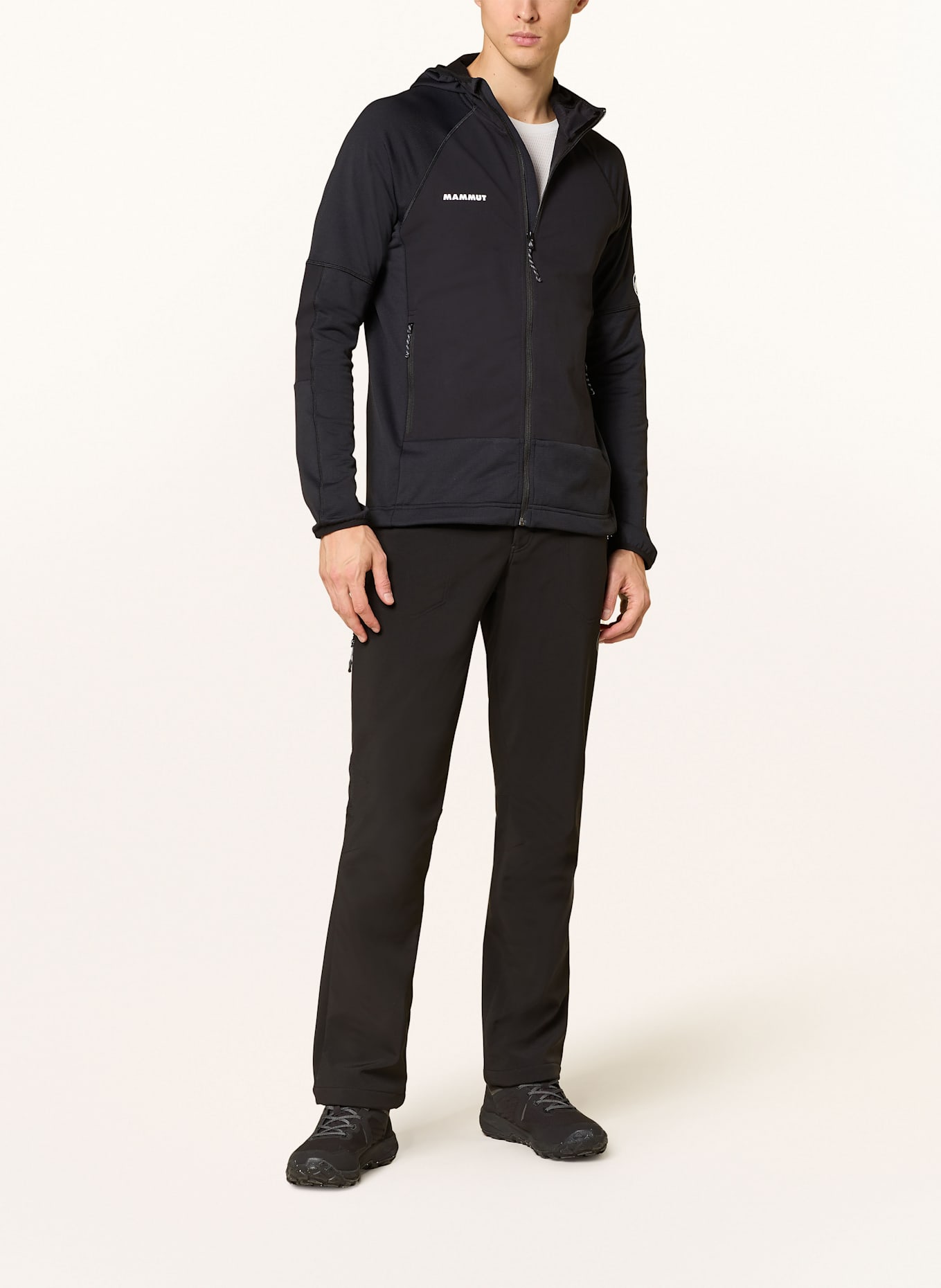 MAMMUT Midlayer-Jacke MASSONE ML HOODED: SCHWARZ