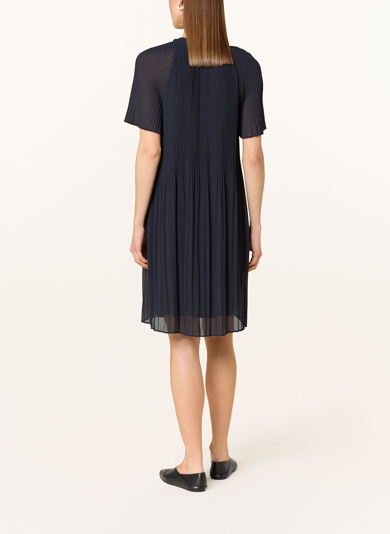 comma Plisseekleid: DUNKELBLAU