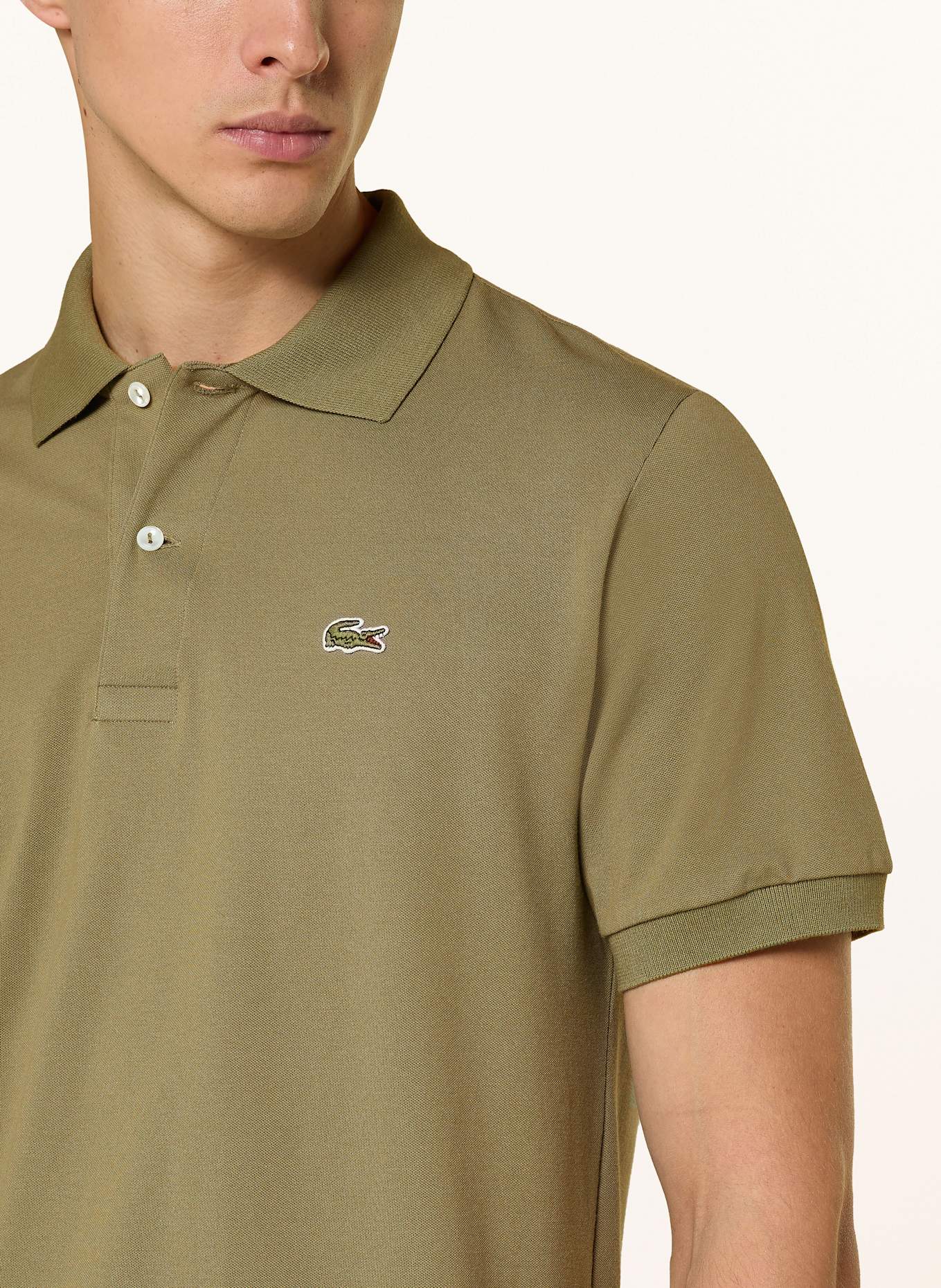 LACOSTE Piqué-Poloshirt: KHAKI