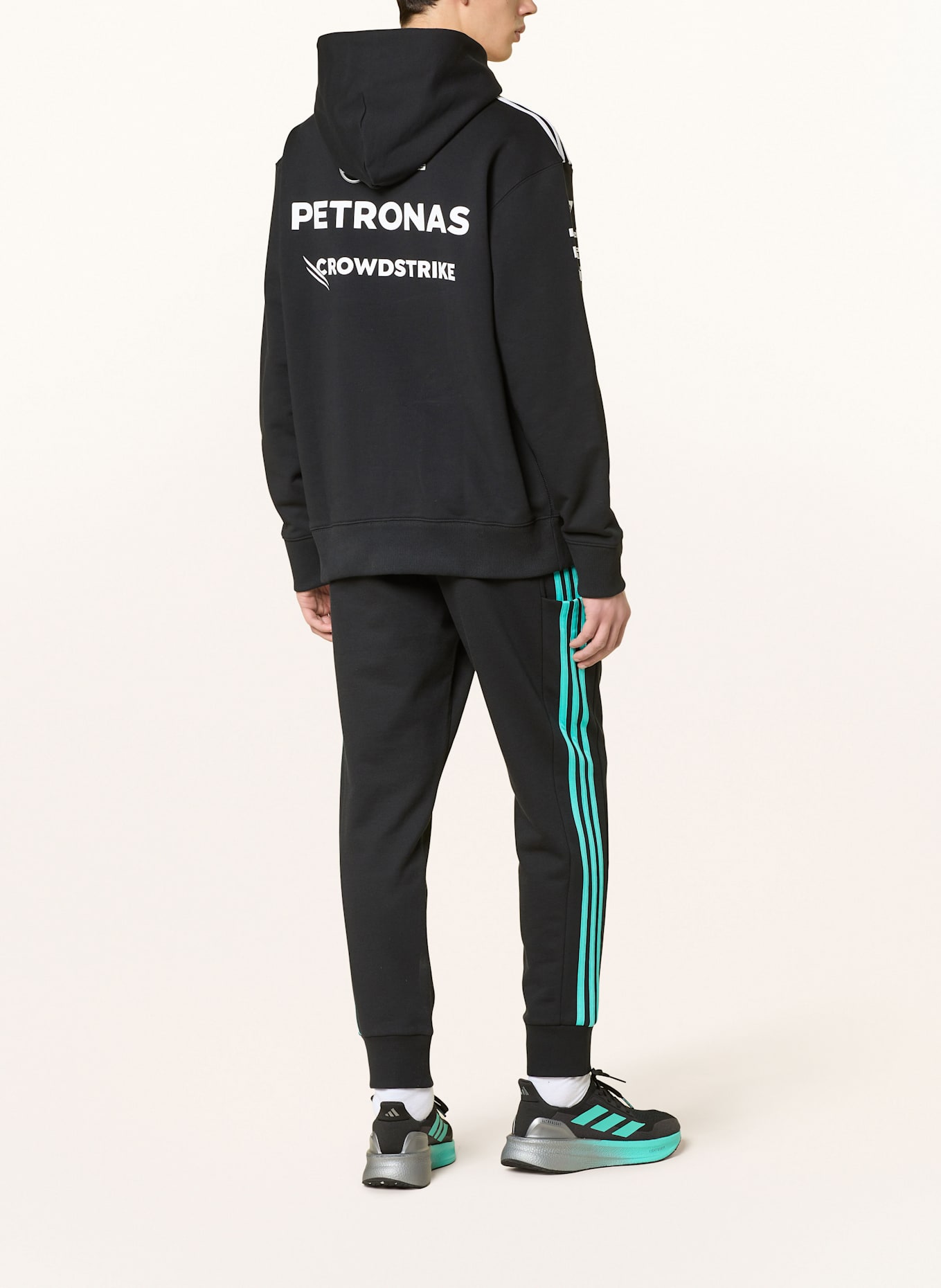adidas Hoodie MERCEDES - AMG PETRONAS FORMULA ONE TEAM TEAM HOOD MEN: SCHWARZ/ WEISS