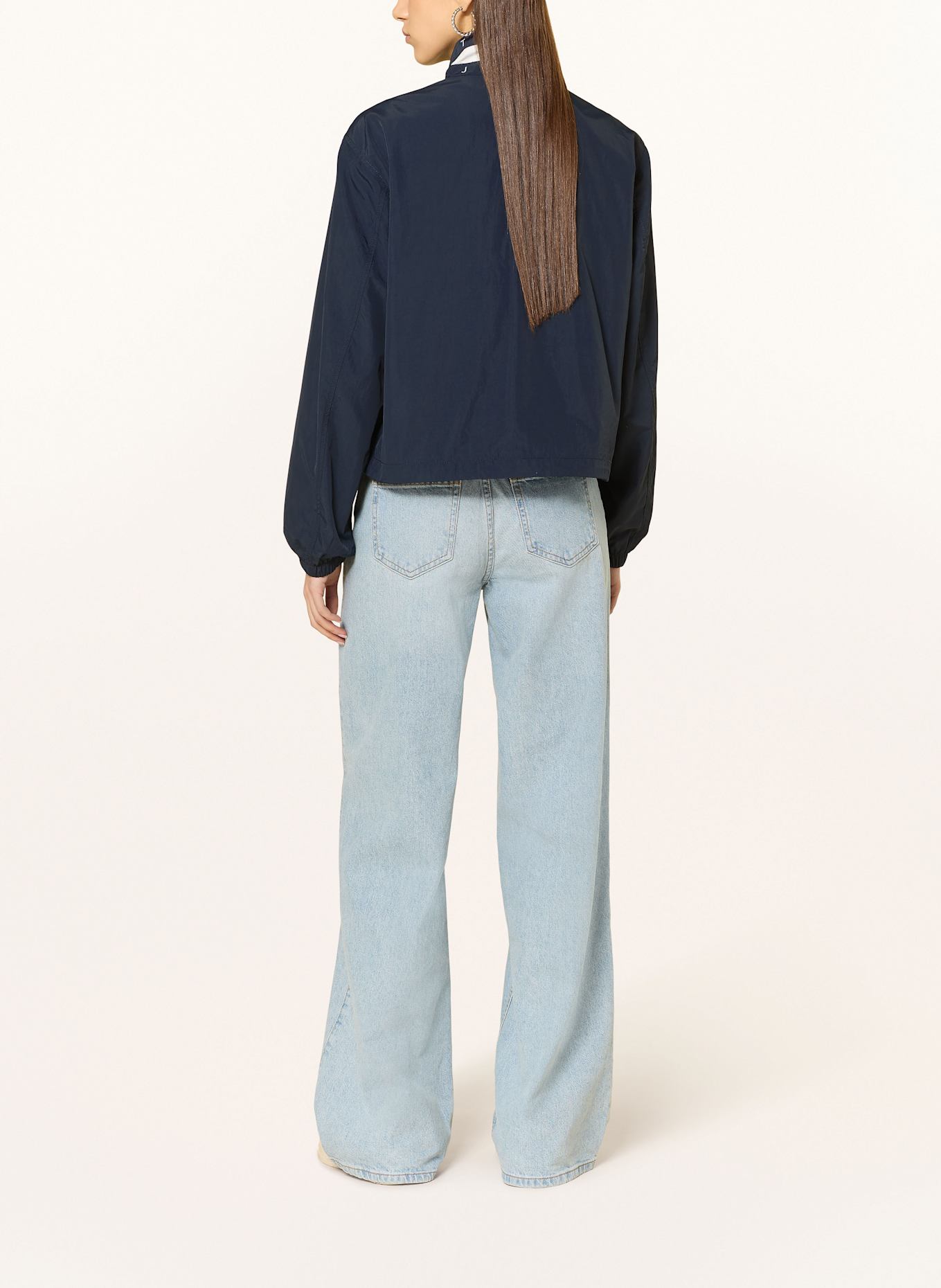 TOMMY JEANS Blouson: TMAVĚ MODRÁ