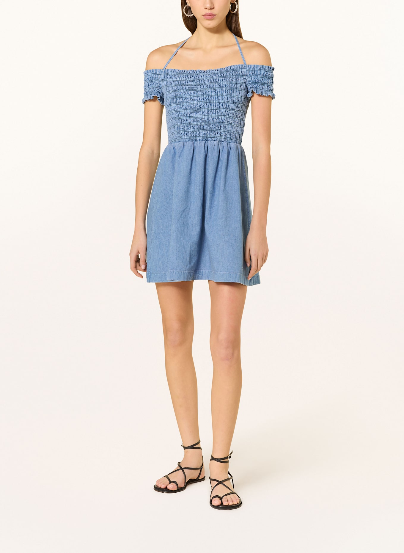 TOMMY JEANS Džínové šaty: TMAVĚ MODRÁ