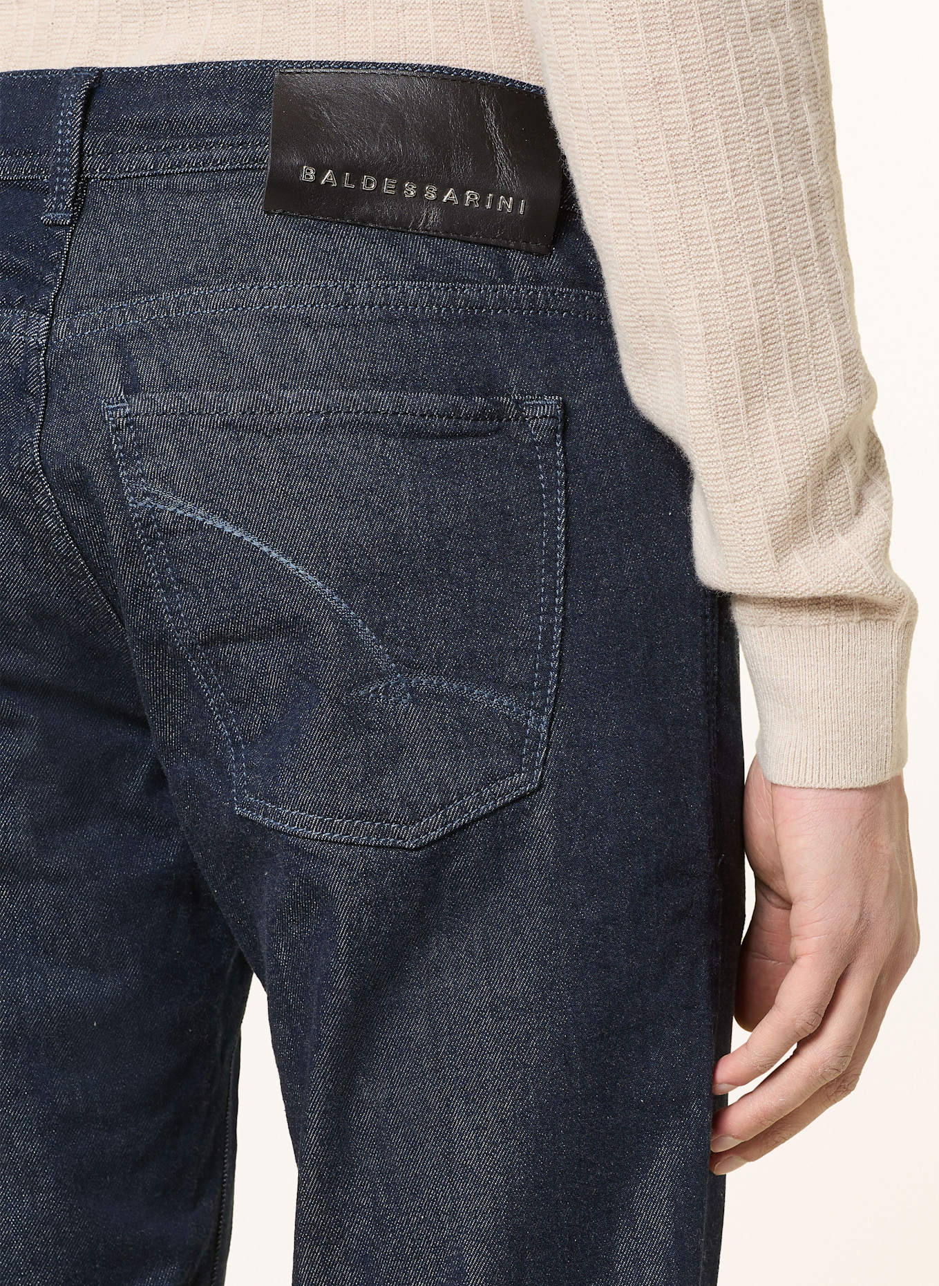 BALDESSARINI cups wallets clothing women Shorts: 6810 Plus High Rise Acid Wash Ripped Mom Jean