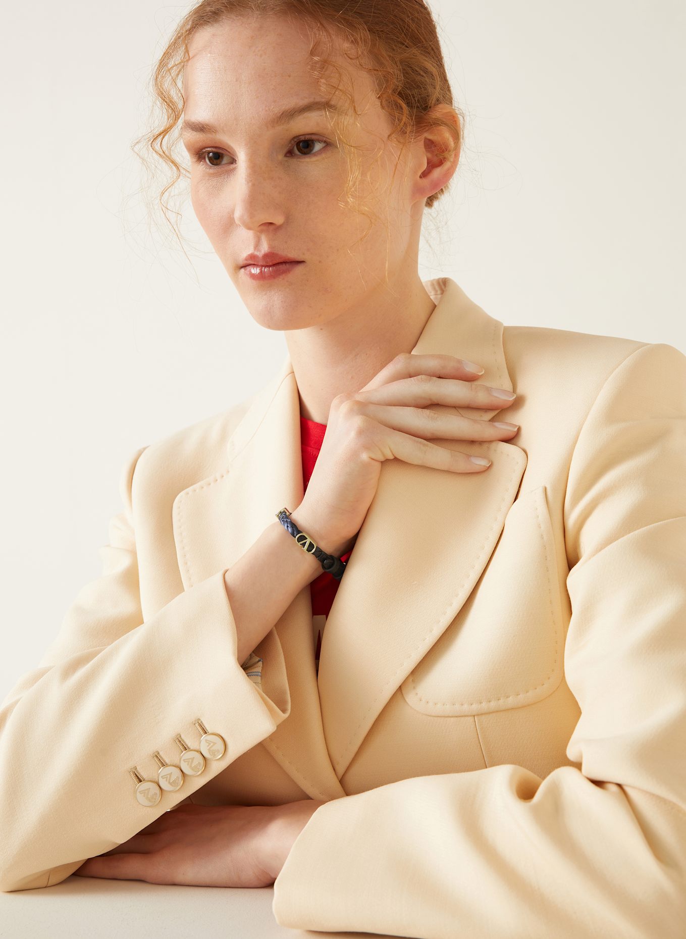 VALENTINO GARAVANI Bracelet VLOGO SIGNATURE: NOIR / OR