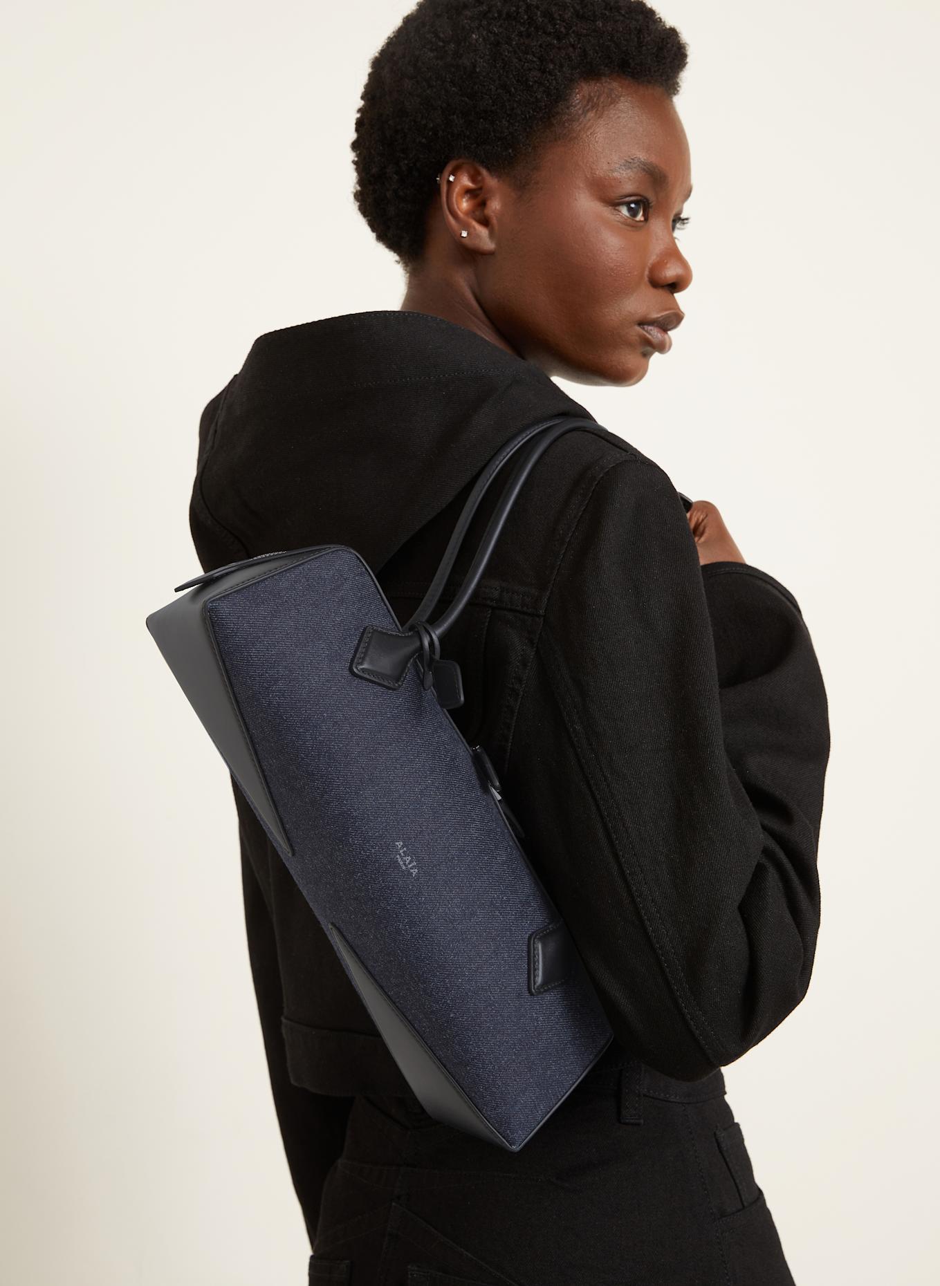 ALAÏA Schultertasche LE TECKEL, Farbe: DUNKELBLAU (Bild 4)
