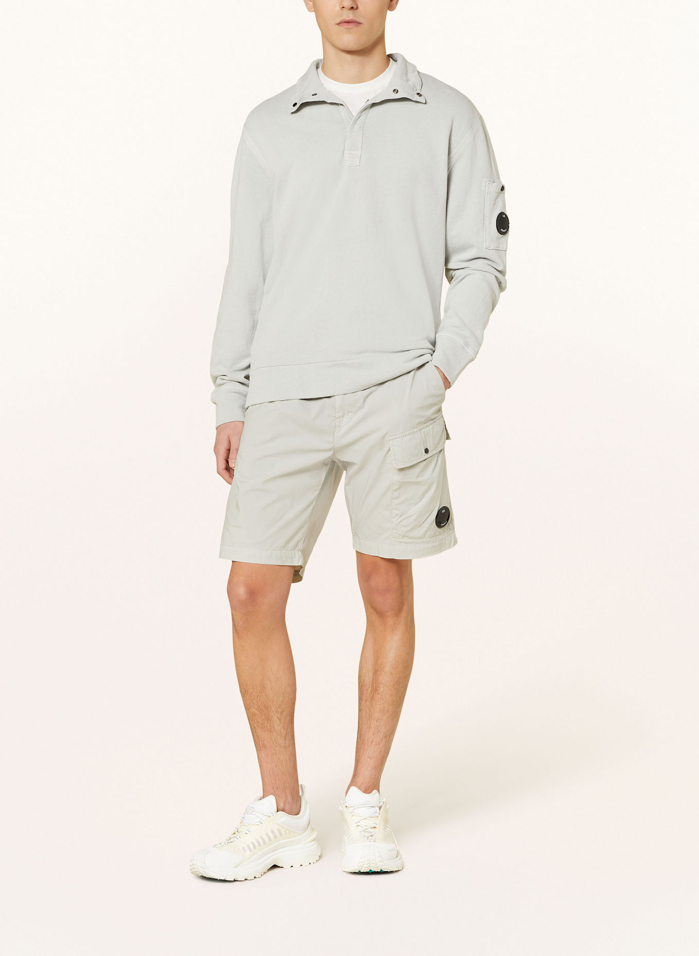 C.P. COMPANY Mikina: SVĚTLE ŠEDÁ