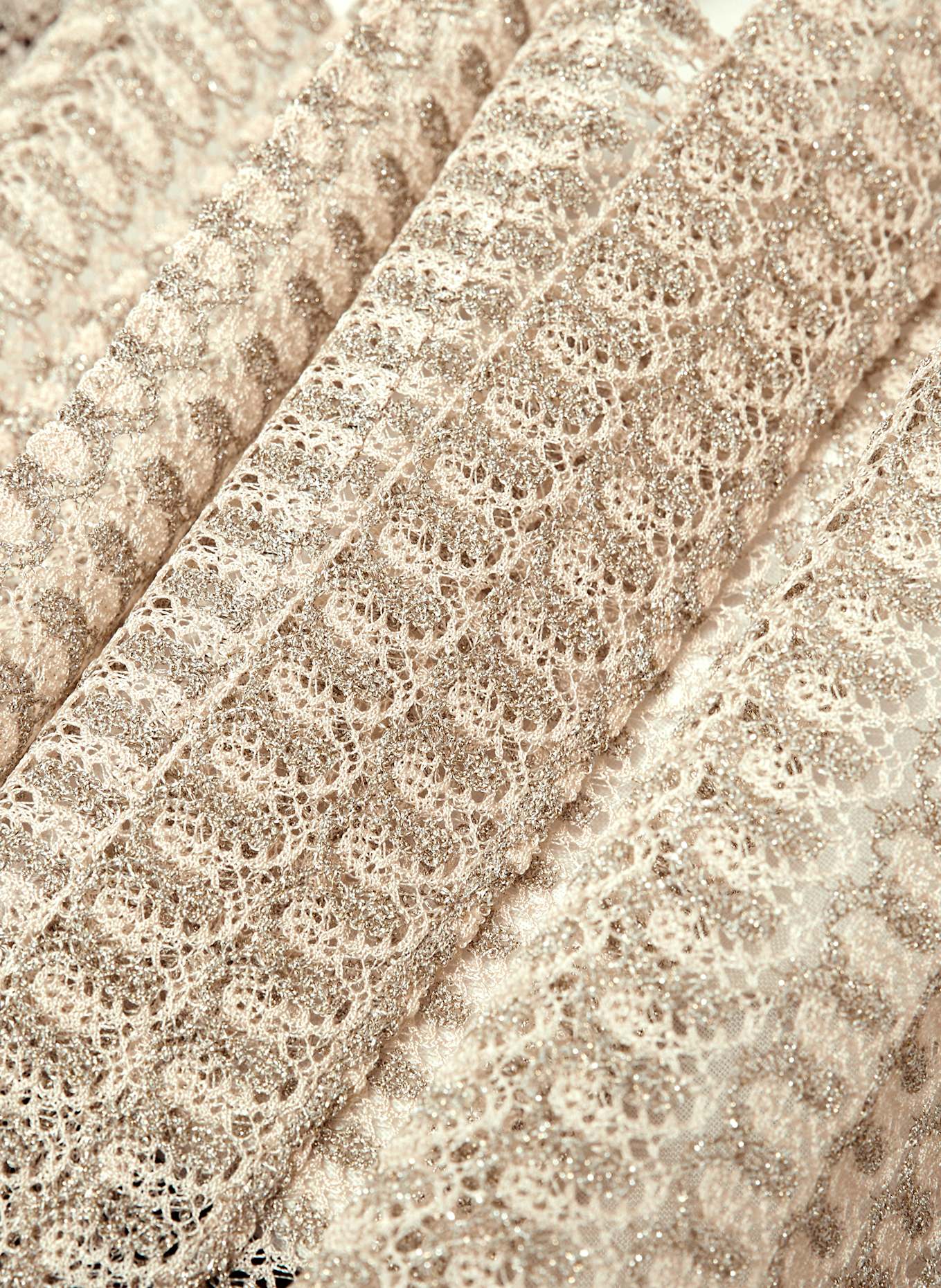 MISSONI Háčkovaná halenka s vázačkou a třpytivou přízí: KRÉMOVÁ / ZLATÁ