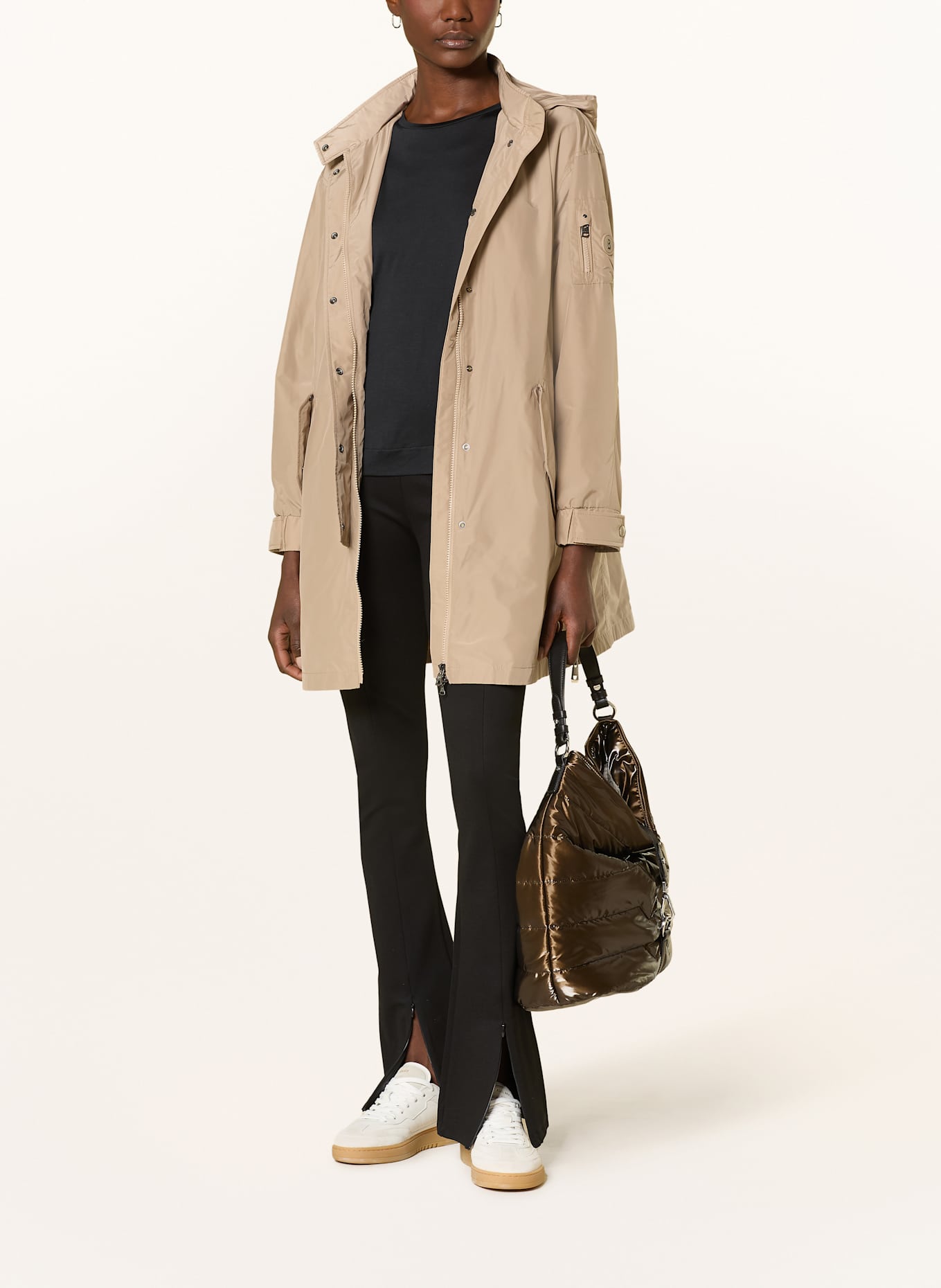 BOGNER Tričko SIENNA z hedvábí: ČERNÁ