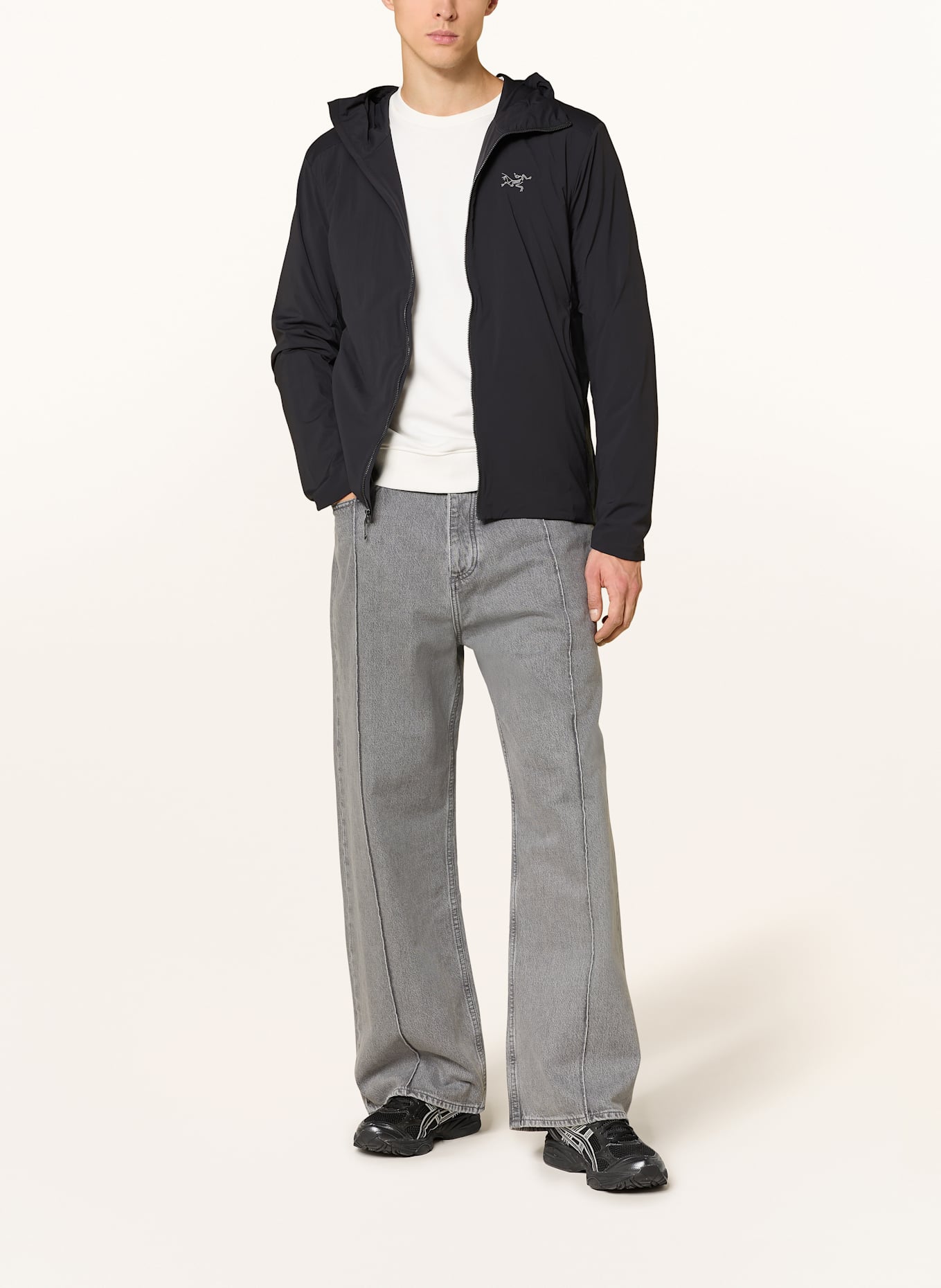 ARC'TERYX Midlayer-Jacke ATOM SL: SCHWARZ