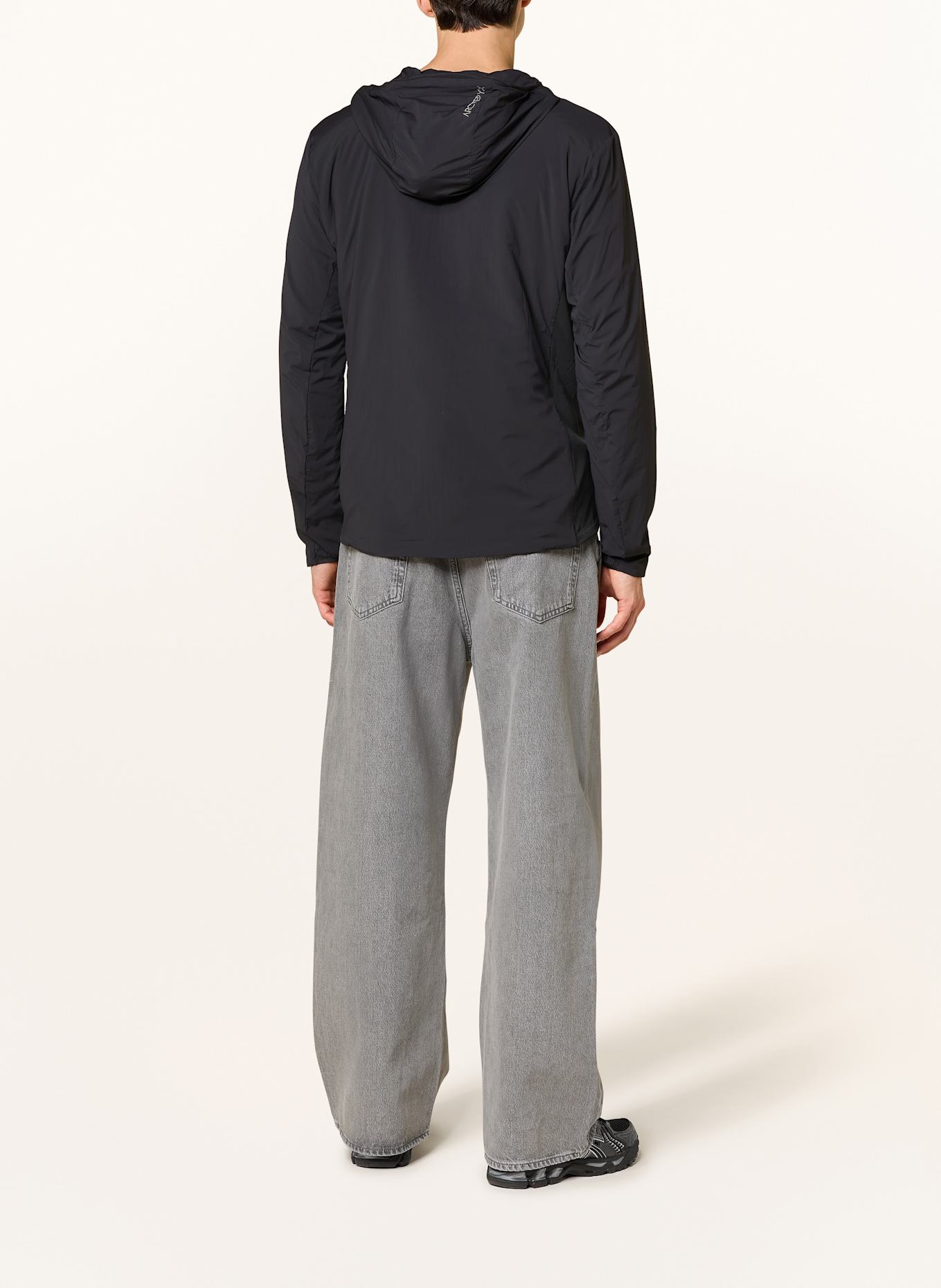 ARC'TERYX Midlayer-Jacke ATOM SL: SCHWARZ