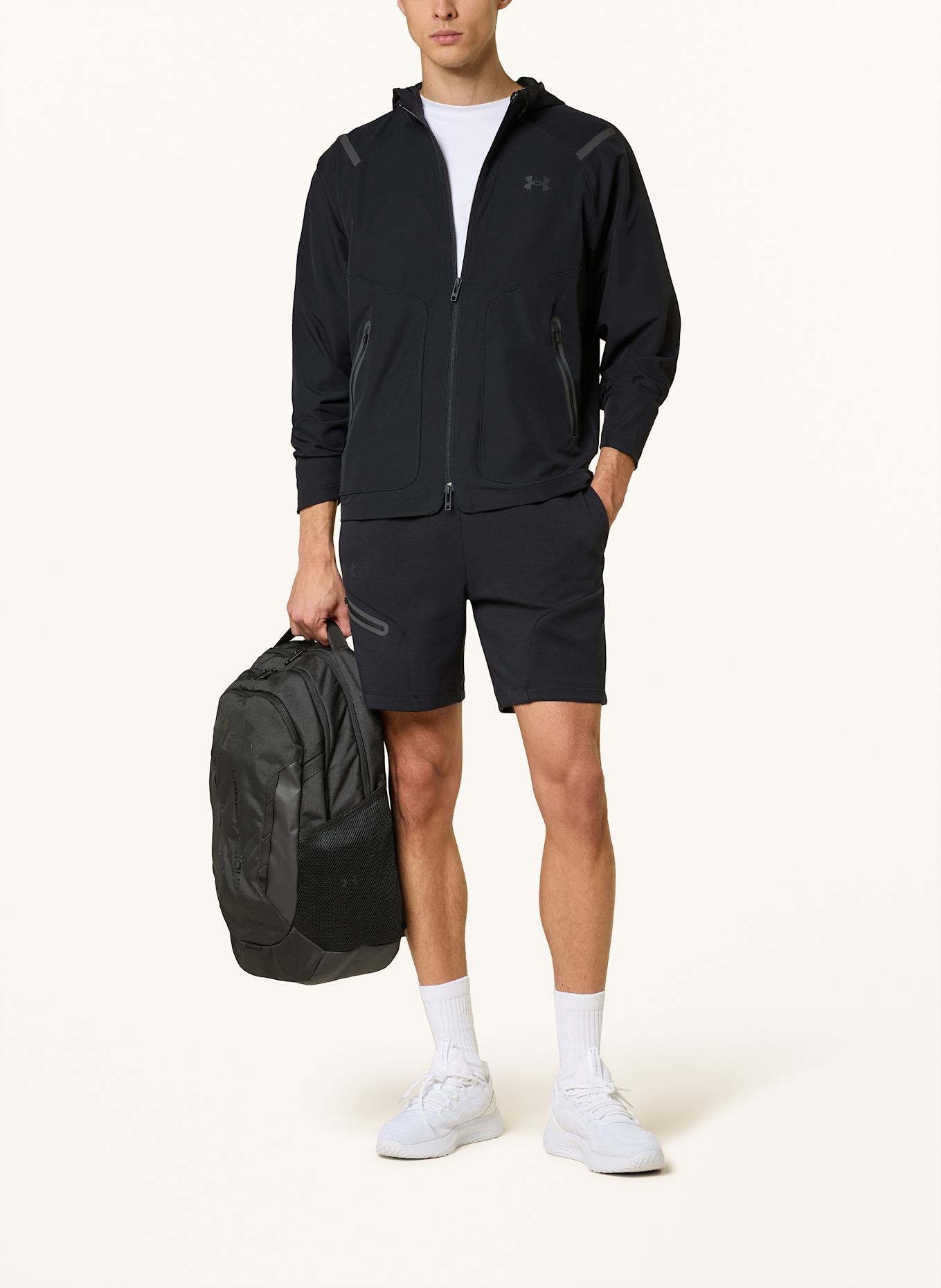 UNDER ARMOUR Rucksack UA HUSTLE 6.0 29 l mit Laptop-Fach: SCHWARZ