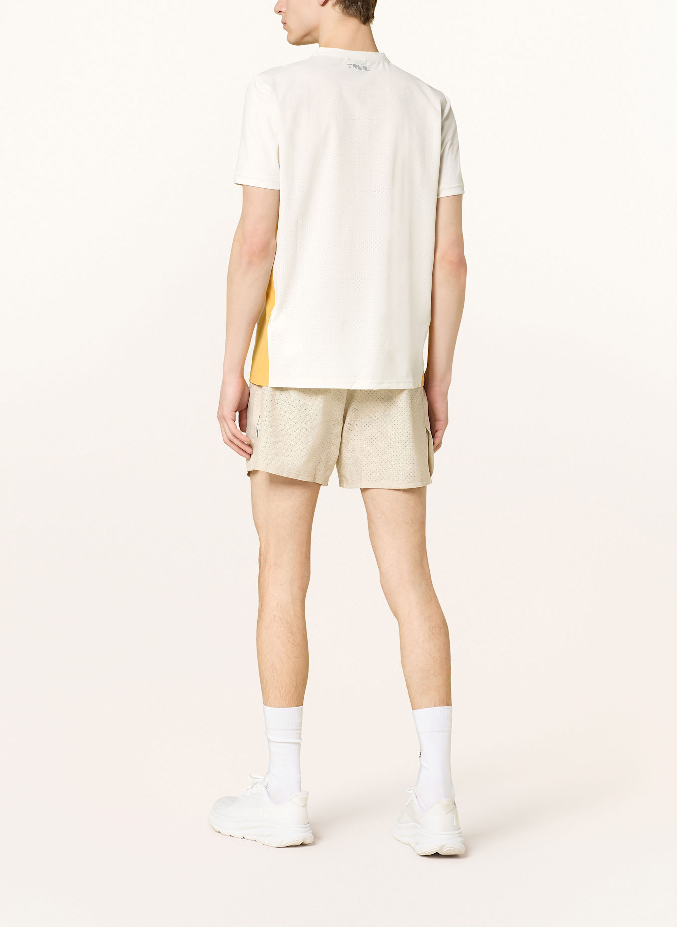 UNDER ARMOUR Laufshirt UA TRAIL RUN ZP: CREME / DUNKELGELB