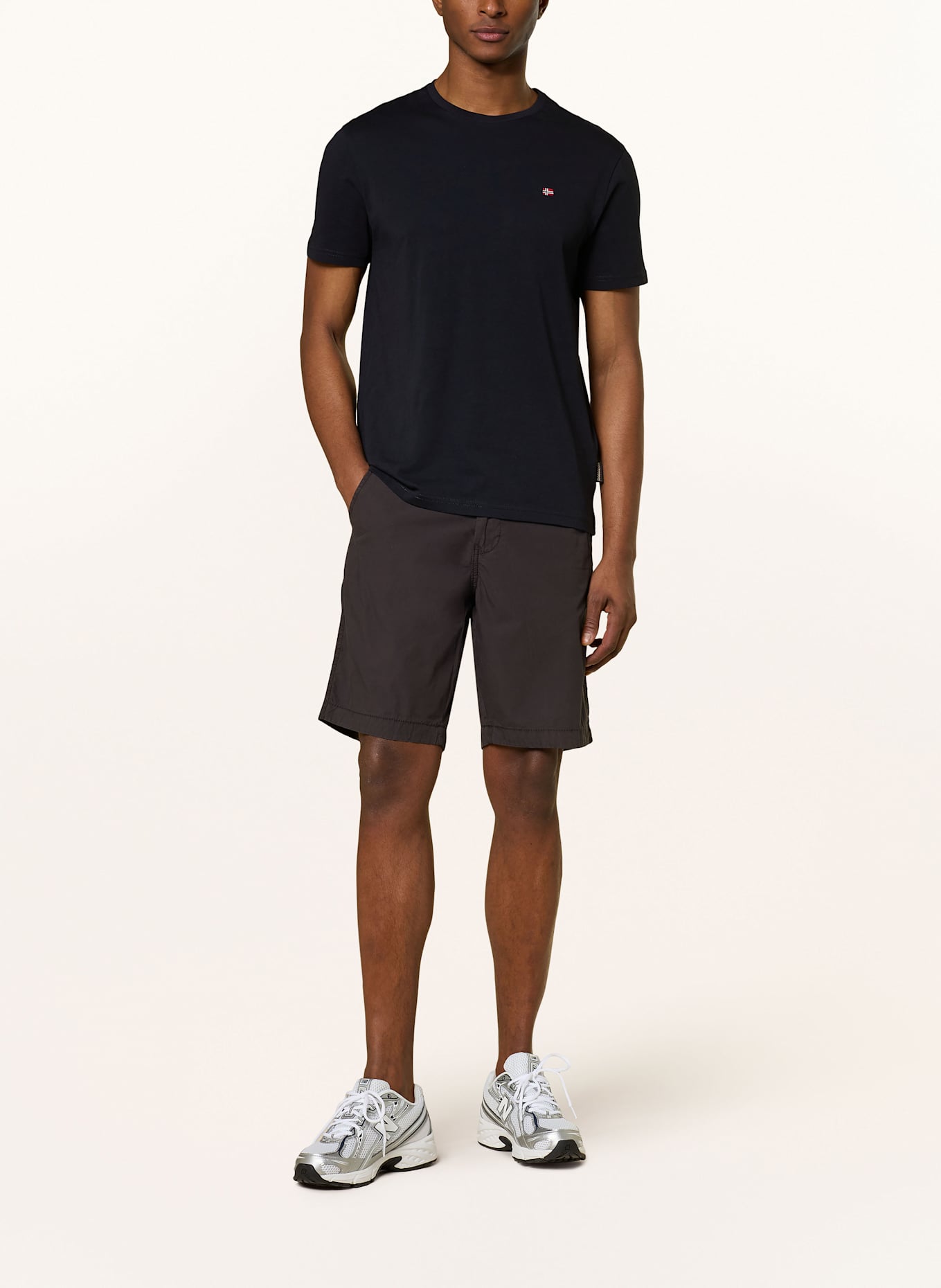 NAPAPIJRI Shorts NAKURU Extra Slim Fit: DARK BLUE
