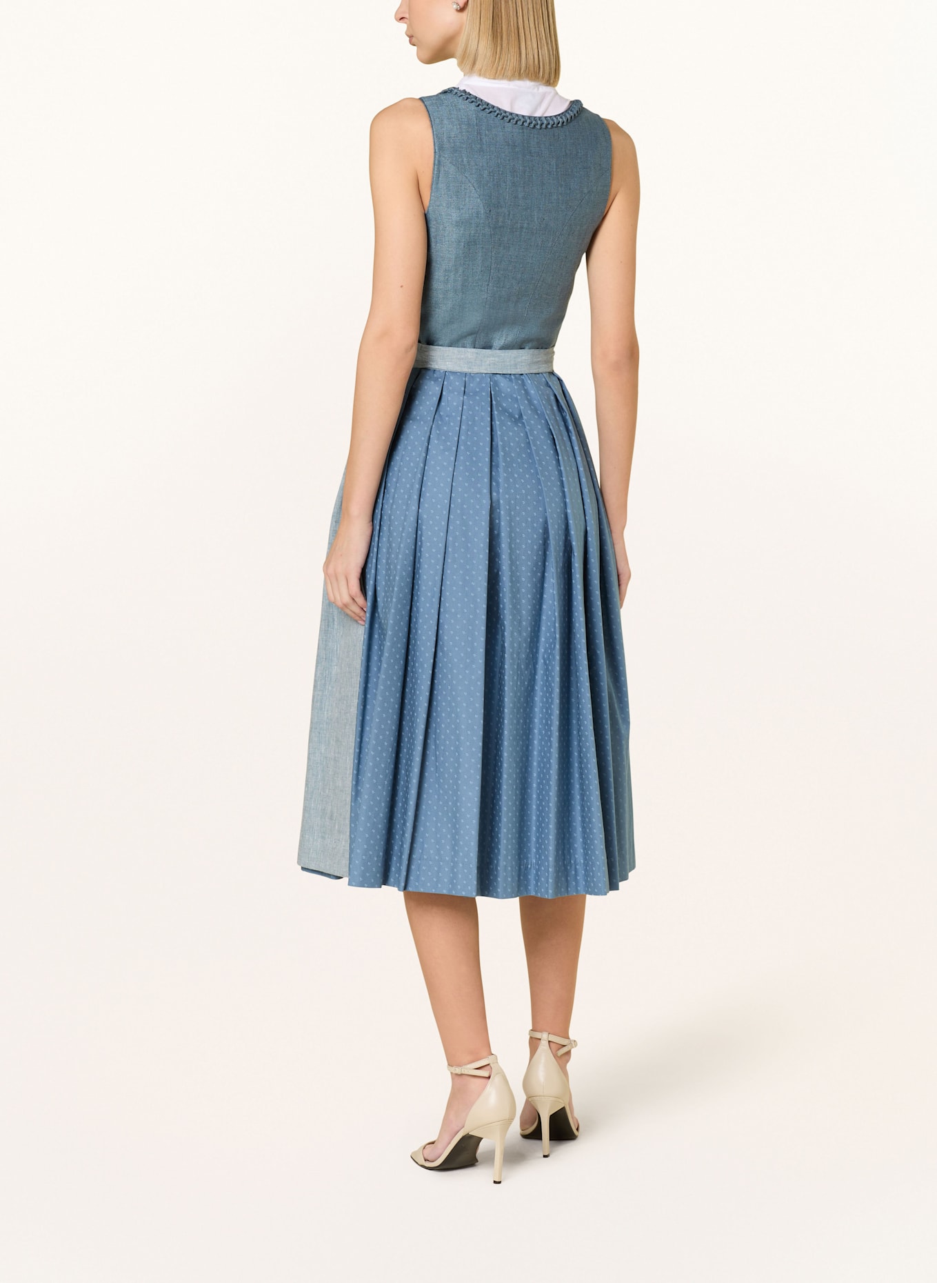 Johann & Johanna Dirndl: BLAUGRAU