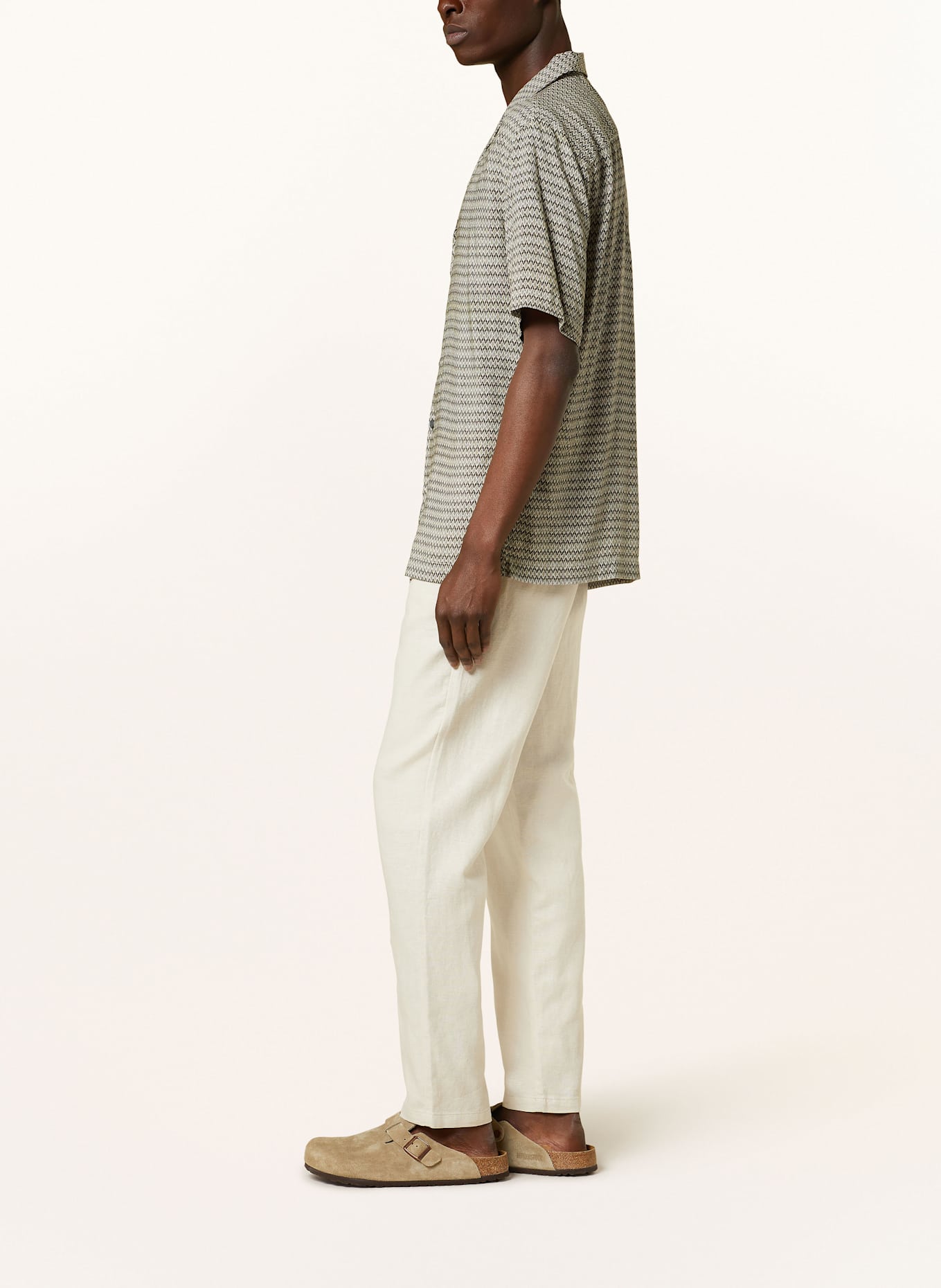 LES DEUX Chinosy PATRICK loose fit z lnu: KREMOWY