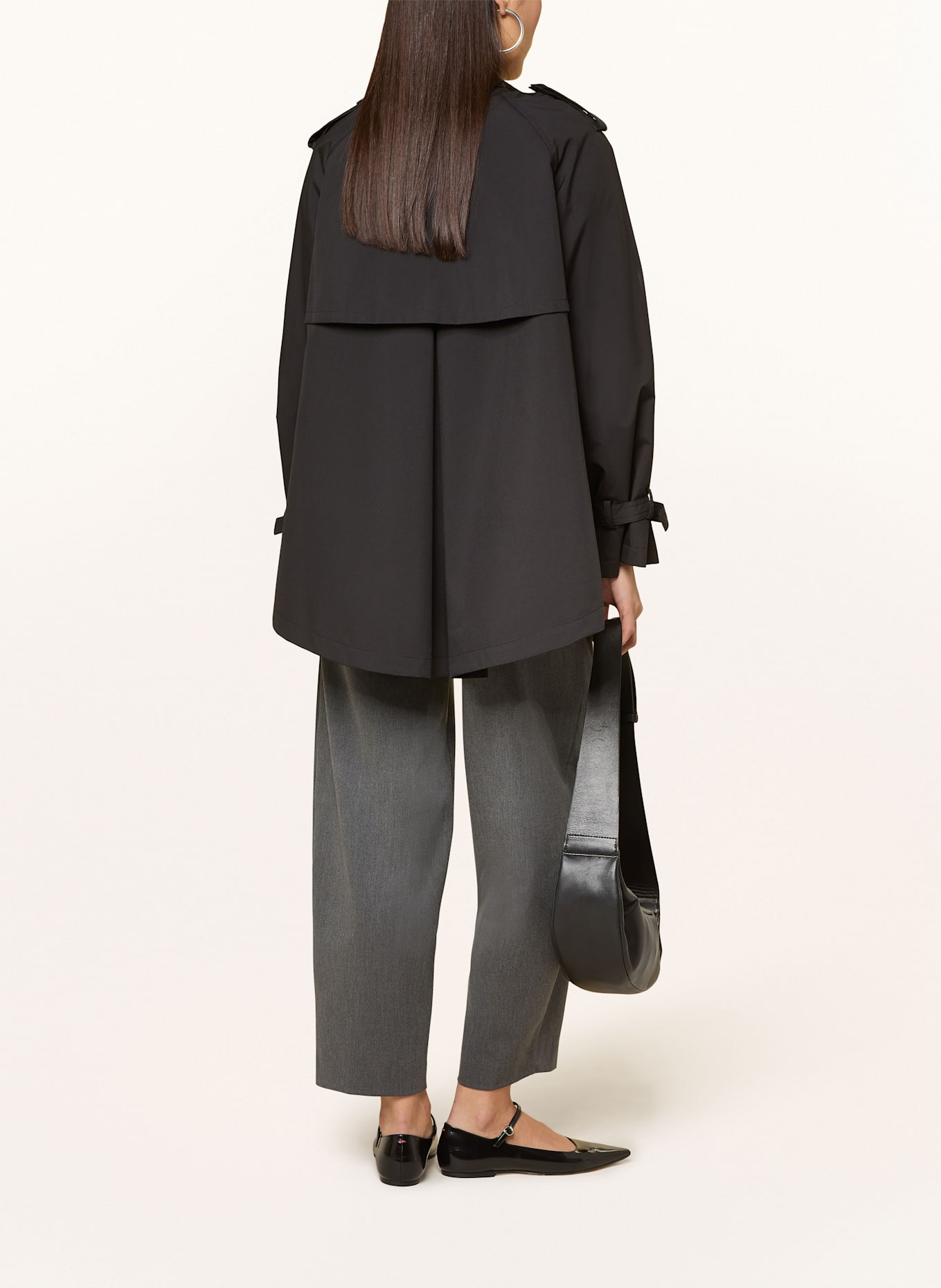 White Label Trenčkot: ČERNÁ