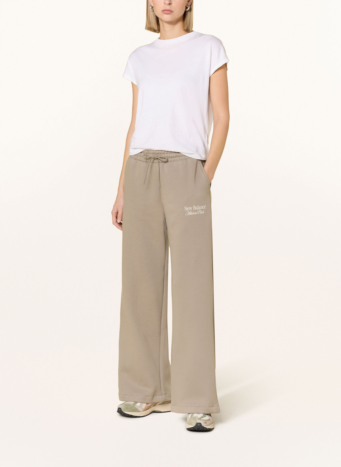 new balance Sweatpants WP51954: HELLBRAUN