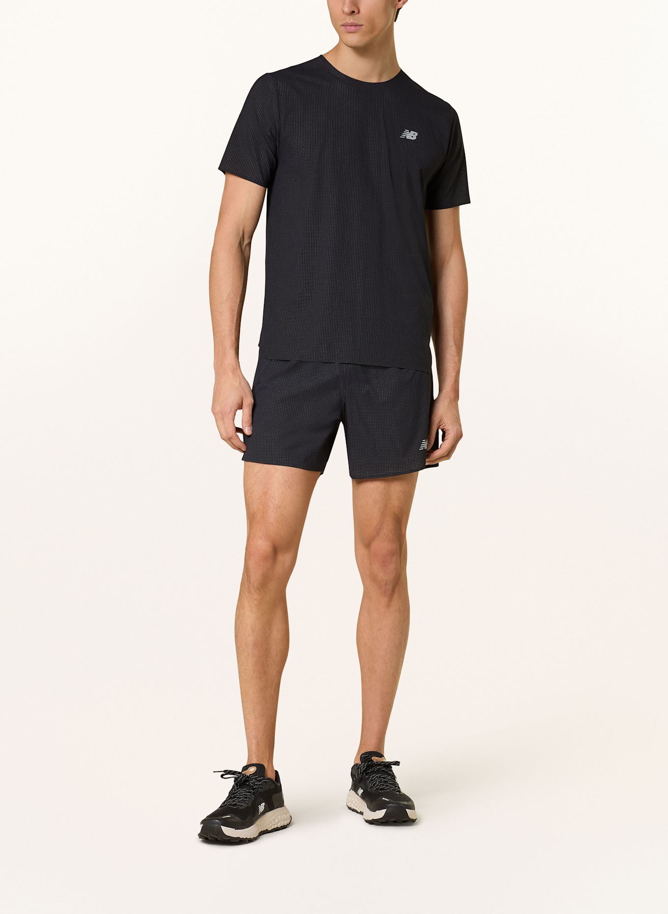 new balance Běžecké tričko RACE DAY: ČERNÁ