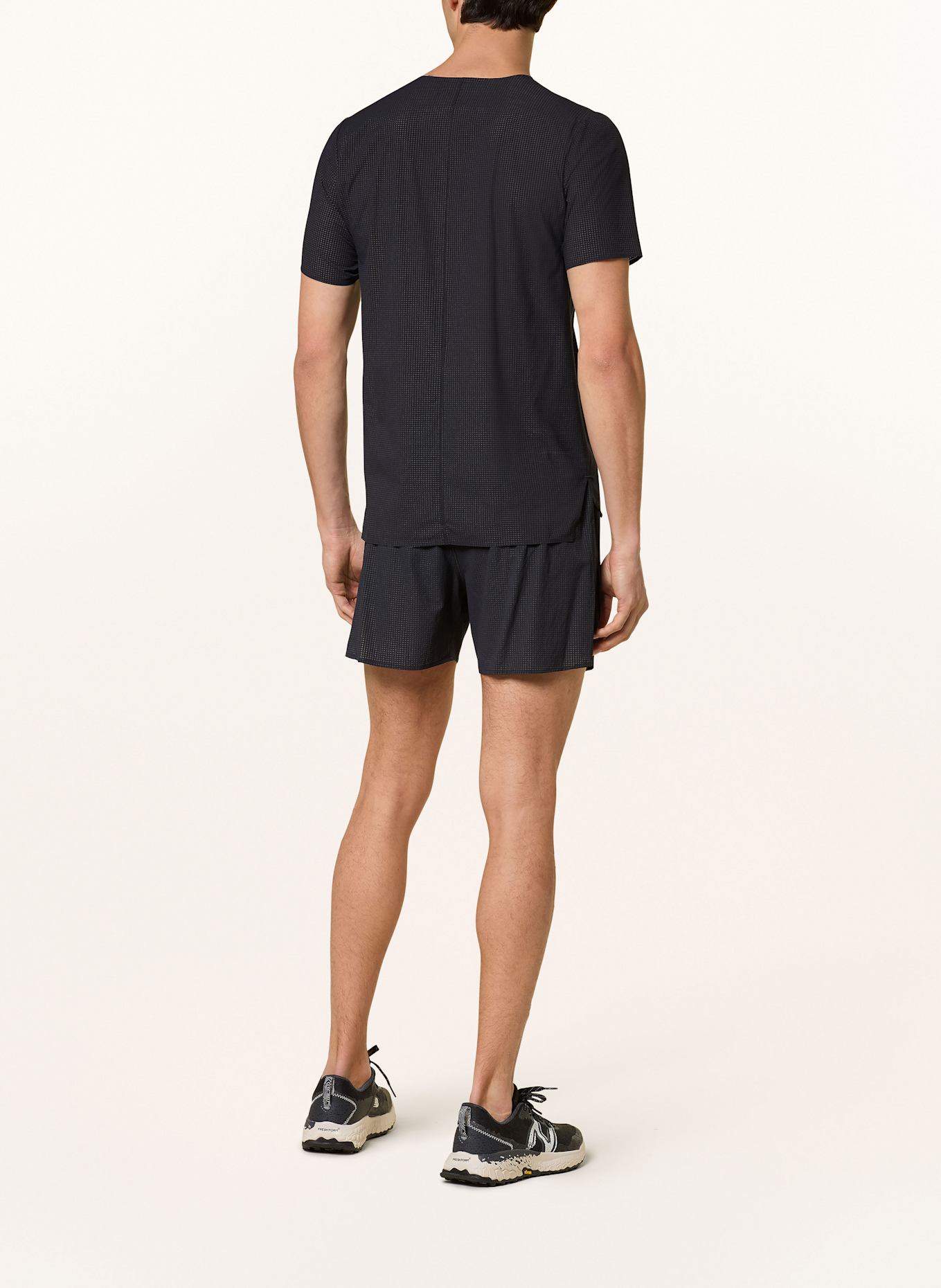 new balance Běžecké tričko RACE DAY: ČERNÁ