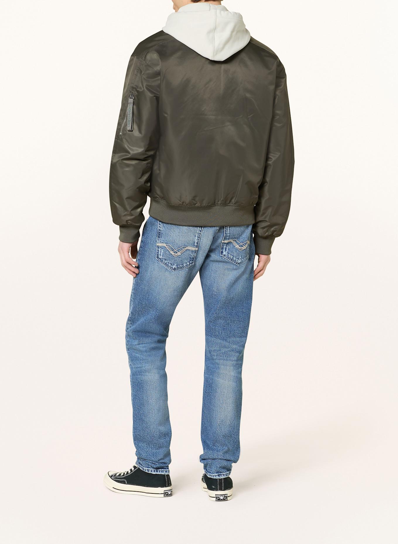 REPLAY Destroyed jeans WILLBI regular slim fit: 009 MEDIUM BLUE