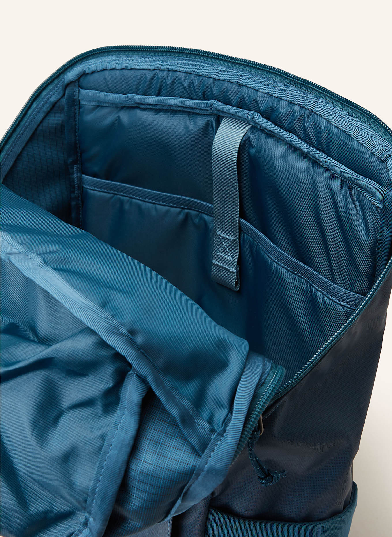 patagonia Plecak BLACK HOLE® 25 l z kieszenią na laptop: PETROL