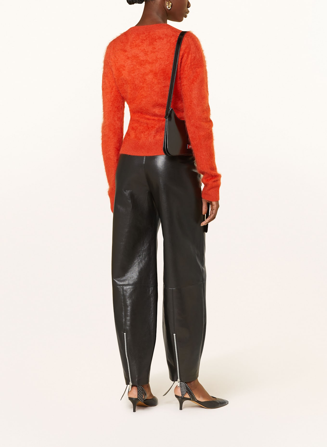 Nanushka Hose JOZEFA in Lederoptik: SCHWARZ