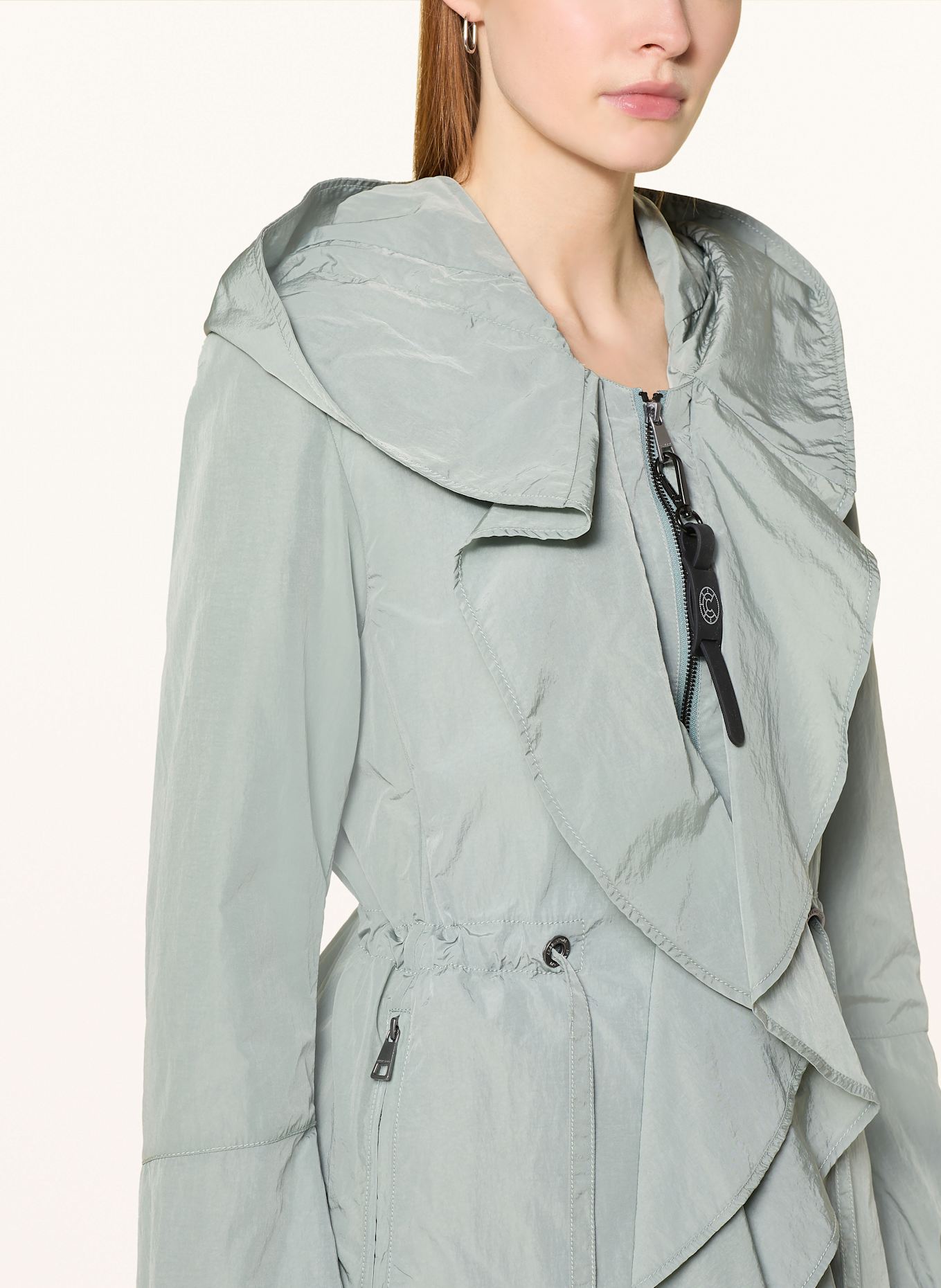 CREENSTONE Manteau JOANNA à volants: VERT