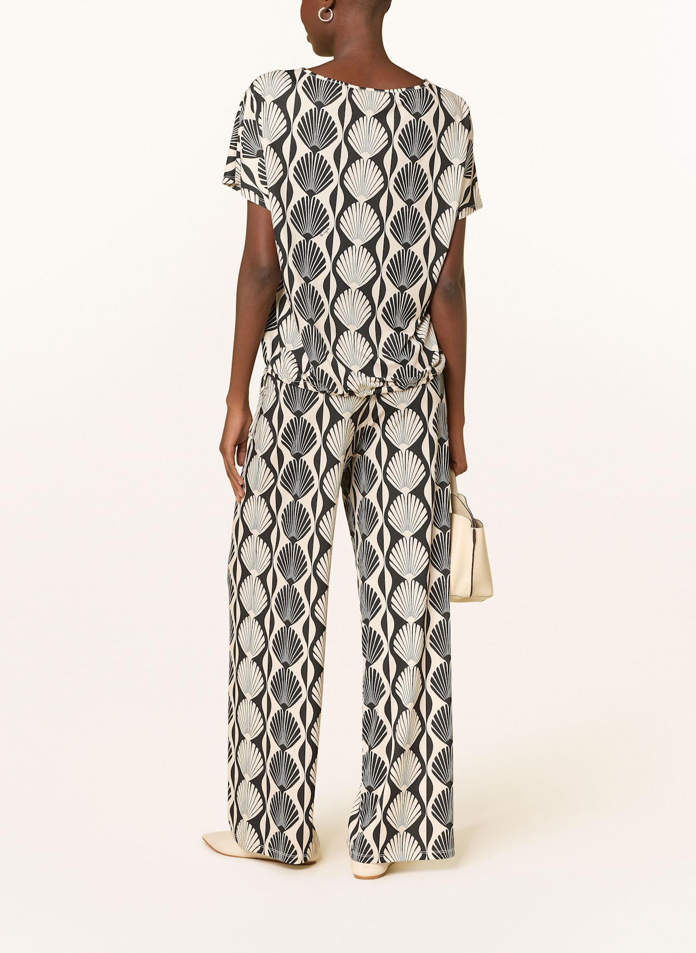 Miss Lagotte T-Shirt: BEIGE / SCHWARZ