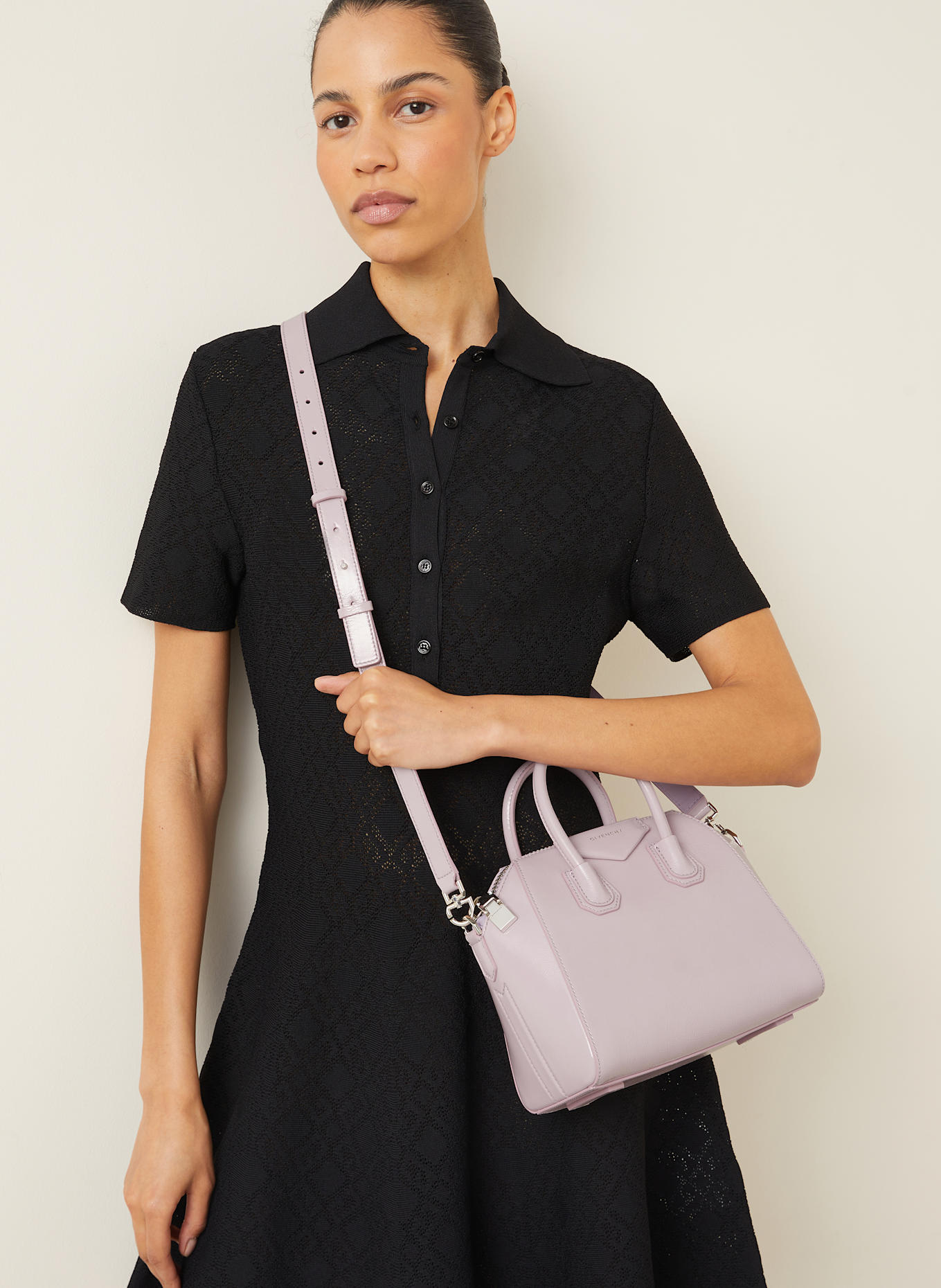 GIVENCHY Handtasche ANTIGONA MINI: HELLLILA