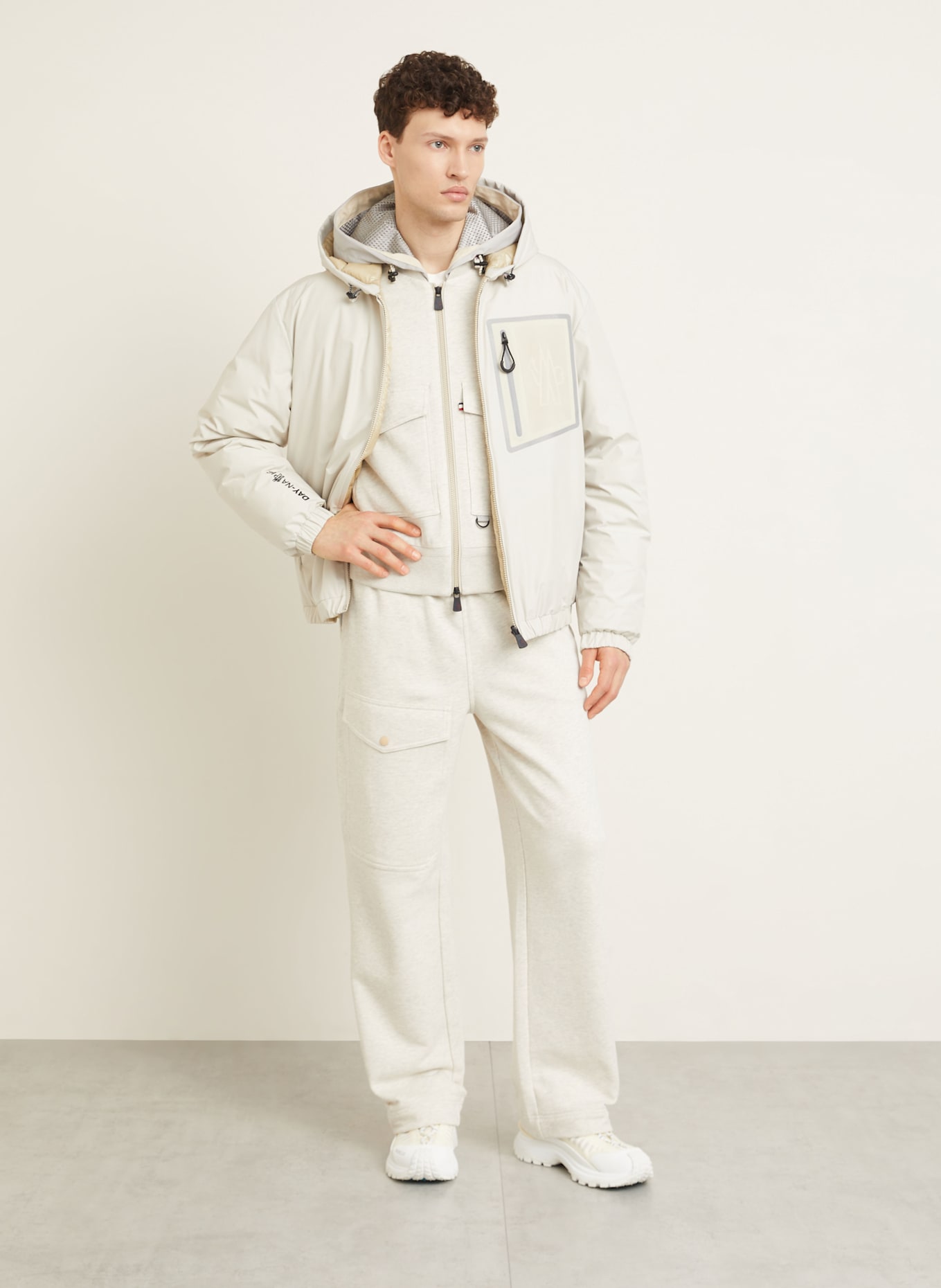 ジャケット・アウター moncler grennoble rare down jacket Cream moncler grennoble rare down jacket Cream