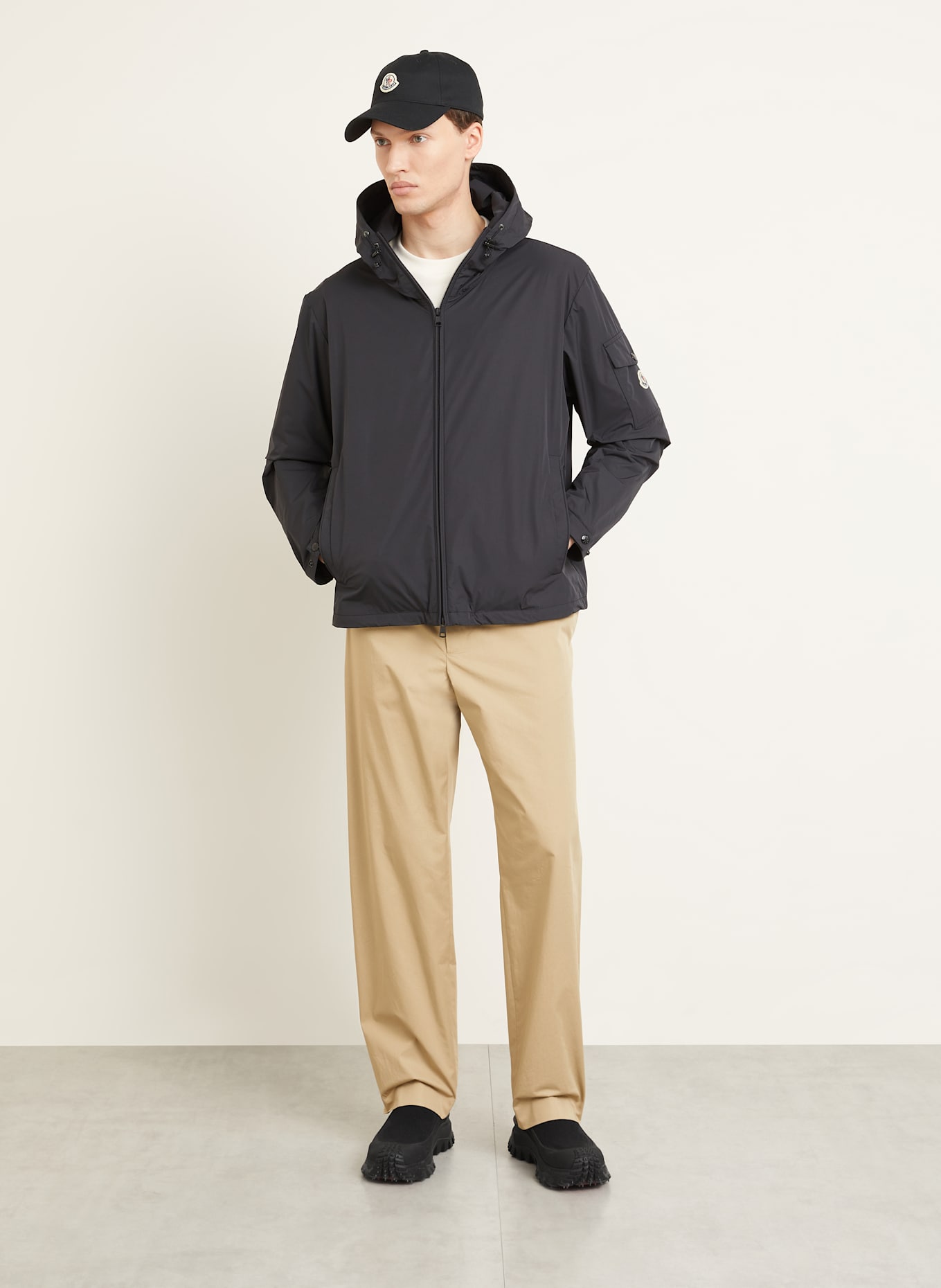 MONCLER Jacke SASSIERE: SCHWARZ