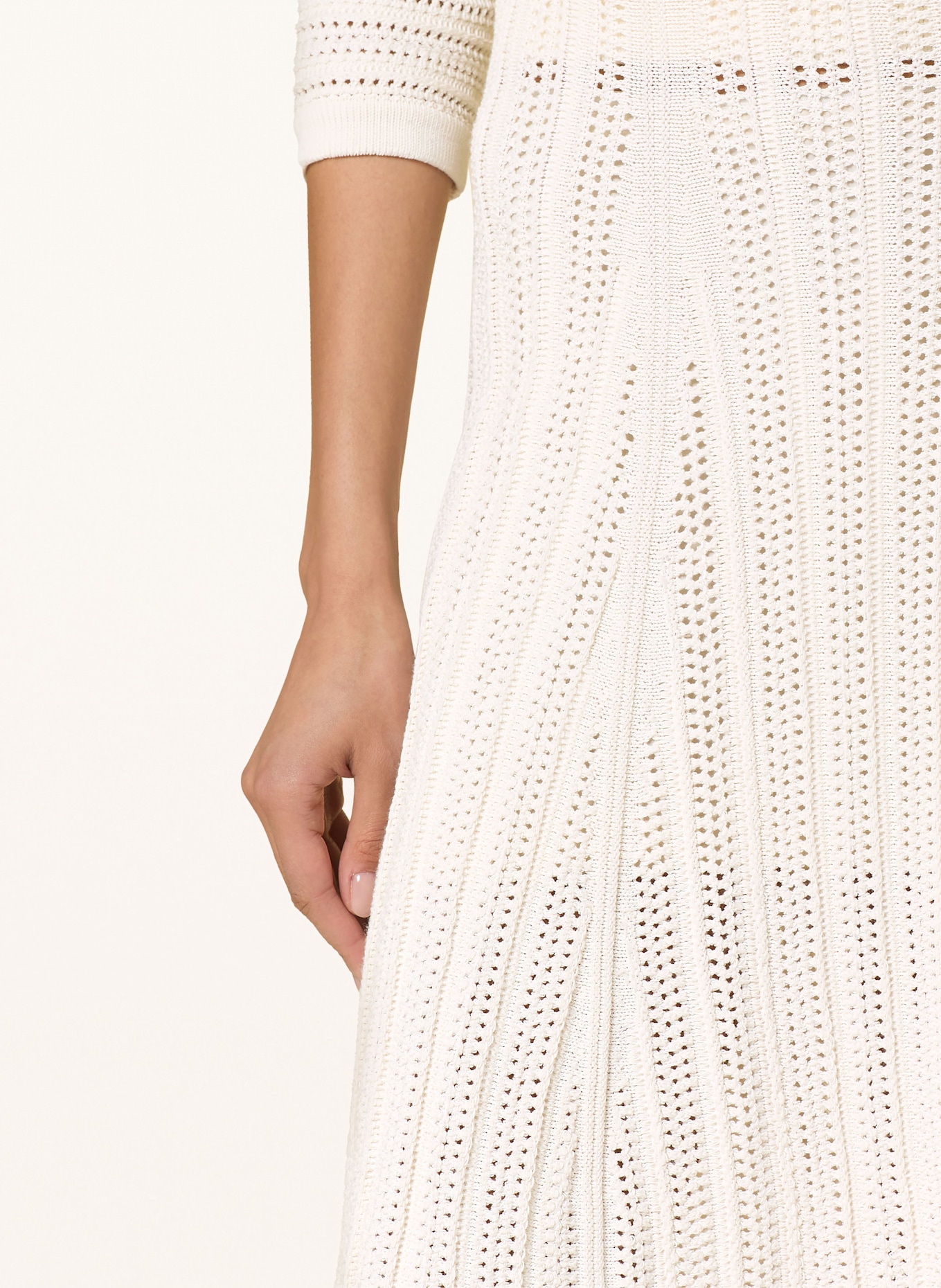DOROTHEE SCHUMACHER Strickrock PRECISE POINTELLE: ECRU