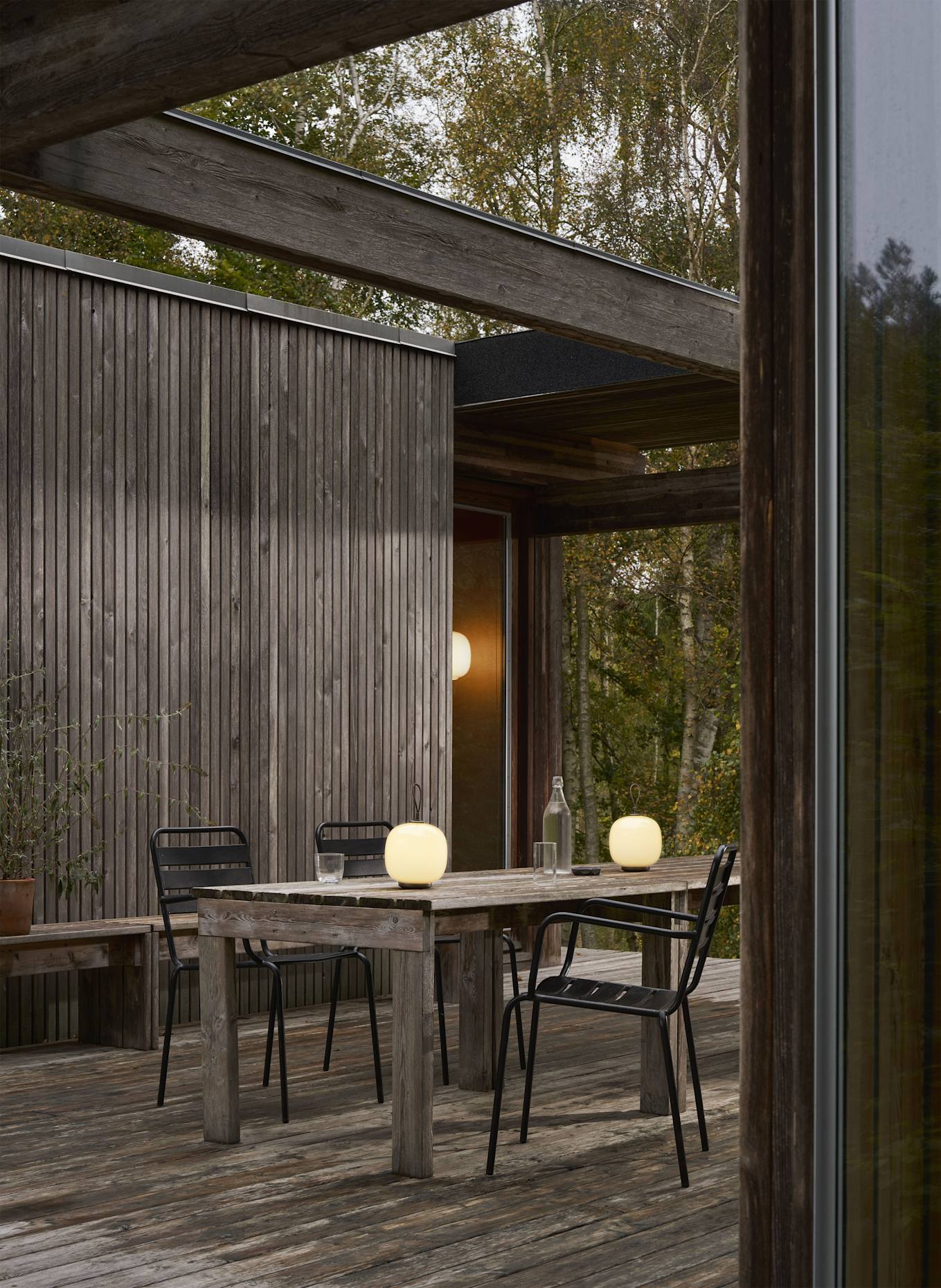 louis poulsen Tischleuchte VL 45 RADIOHUS PORTABLE: GELB / SCHWARZ