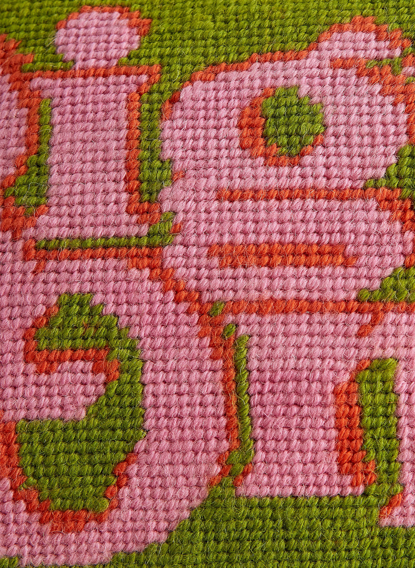 JONATHAN ADLER Dekorační polštář RIGHT ON: ZELENÁ / RŮŽOVÁ